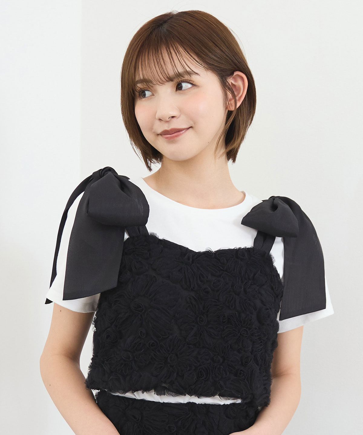 【セットアップ可能】3Dフラワーレースショルダーリボンビスチェ
