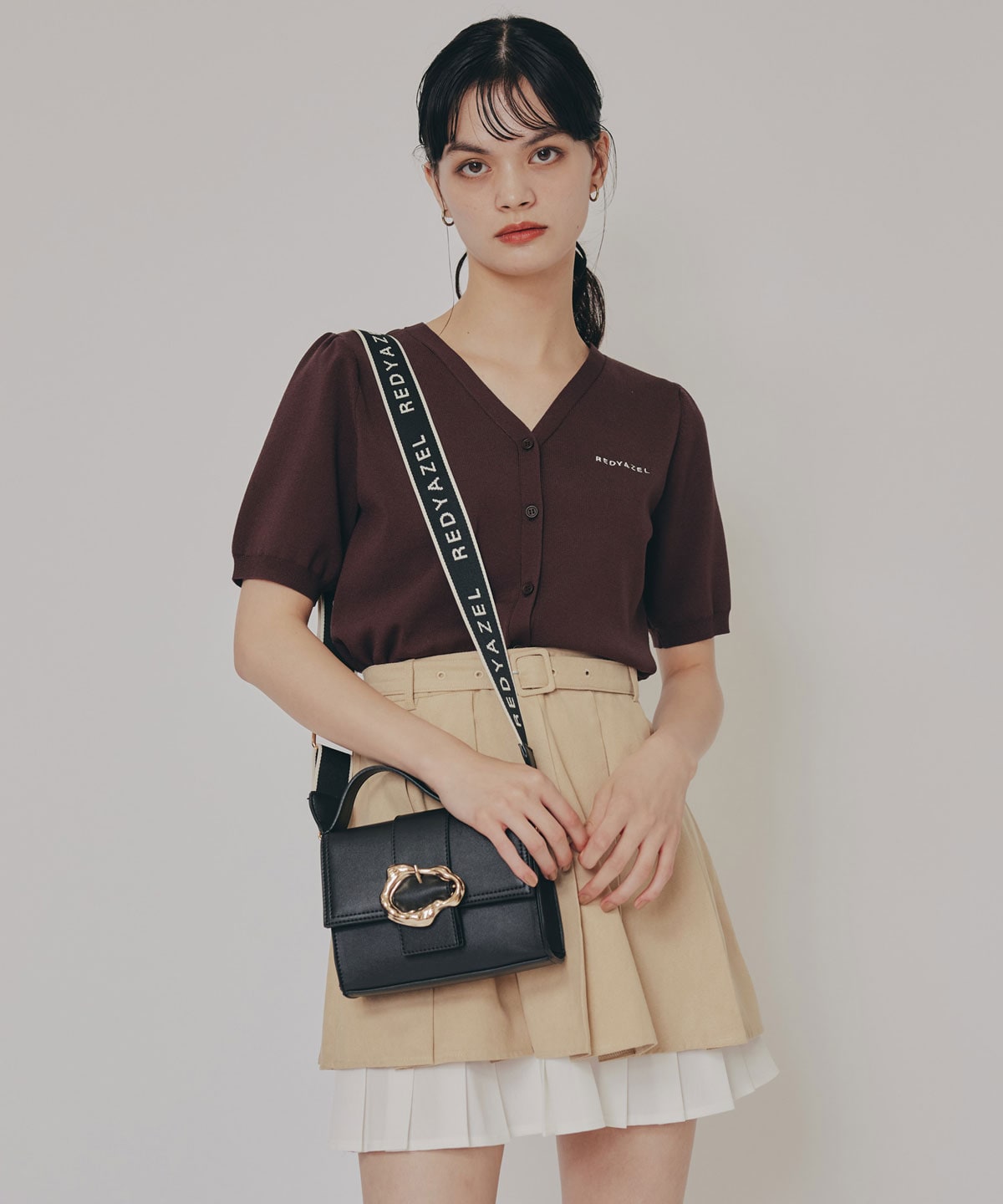 バックルデザインロゴストラップミニバッグ