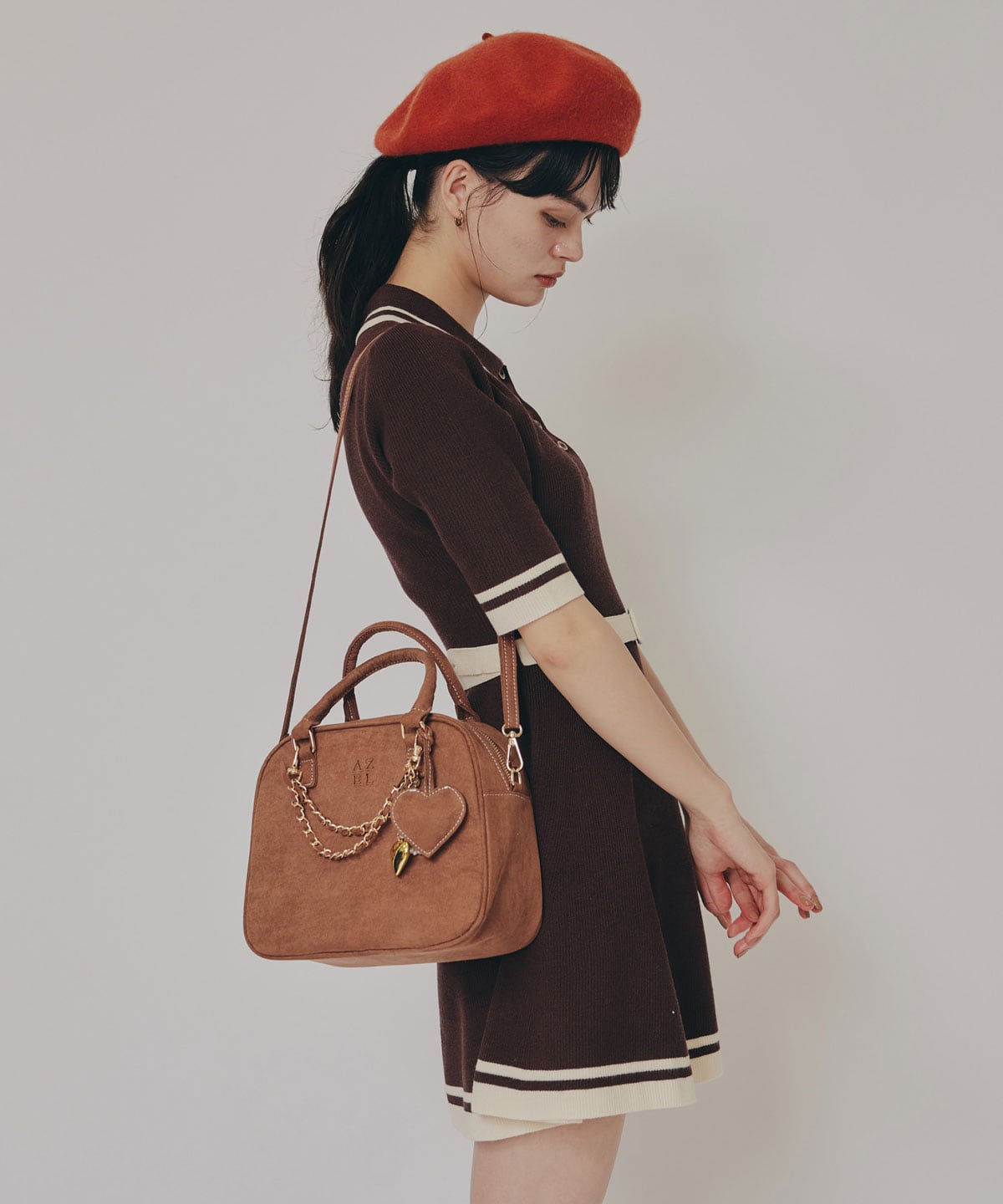 メタルプレートベレー