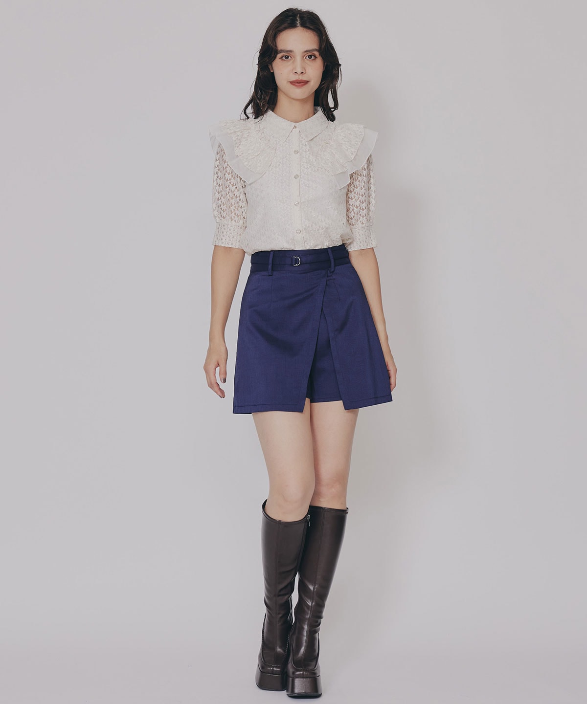 ラメレースフリルハーフスリーブブラウス