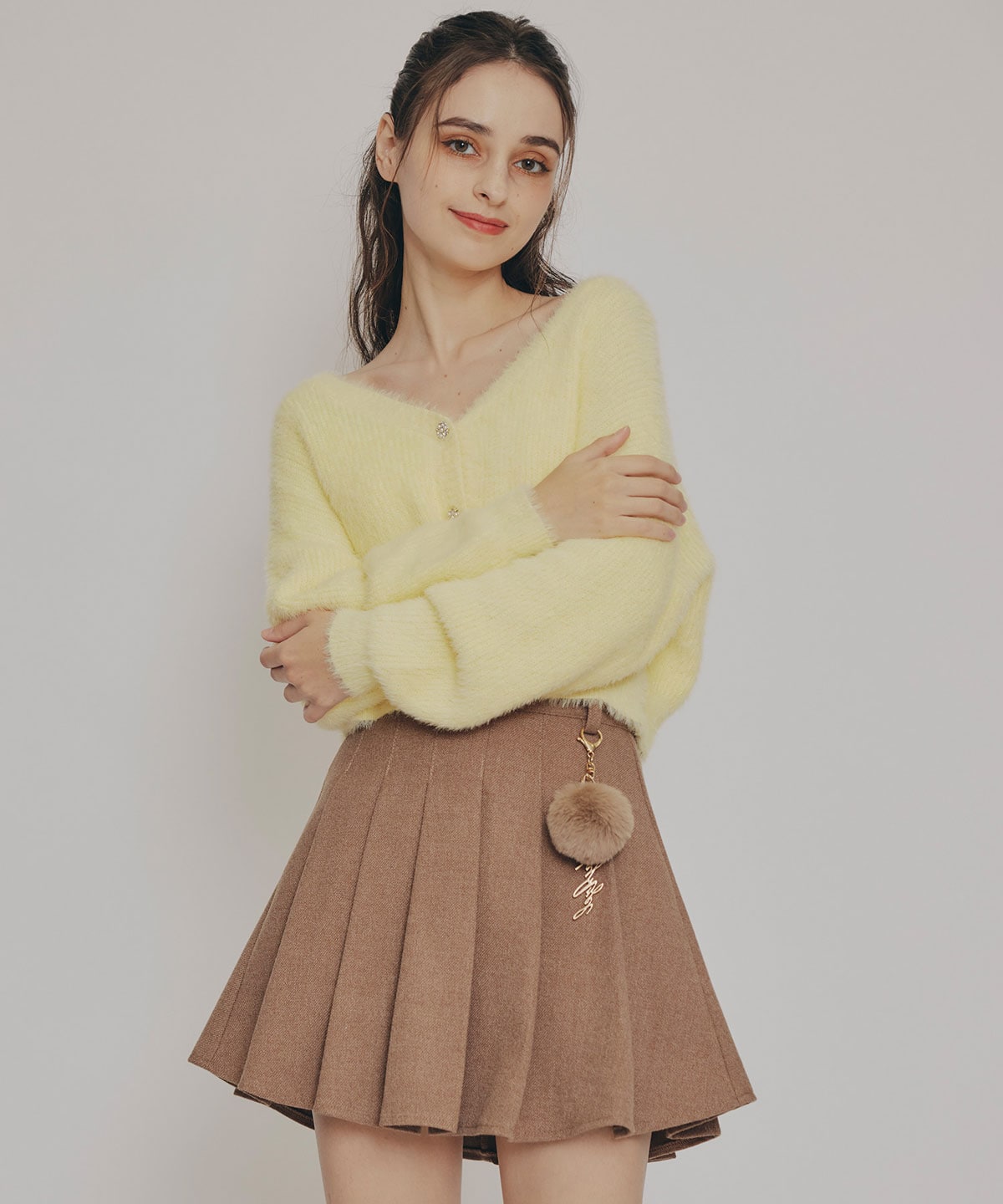 ファーチャームウールライクプリーツミニスカート