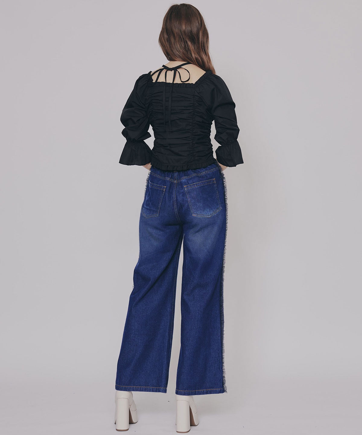 サイドチュールフリルストレートデニムパンツ