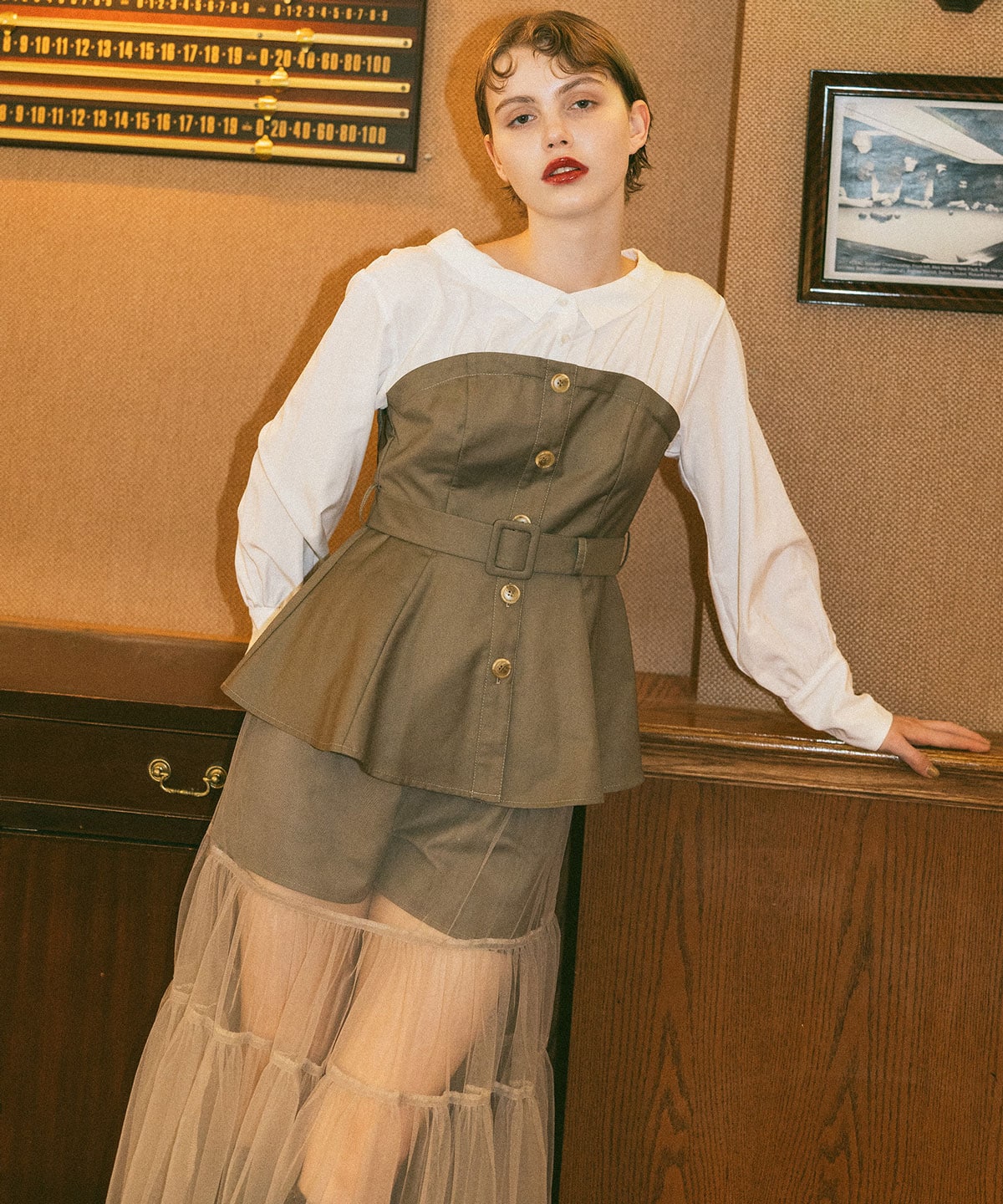 シャツドッキングチュールワンピース&ショートパンツセットアップ