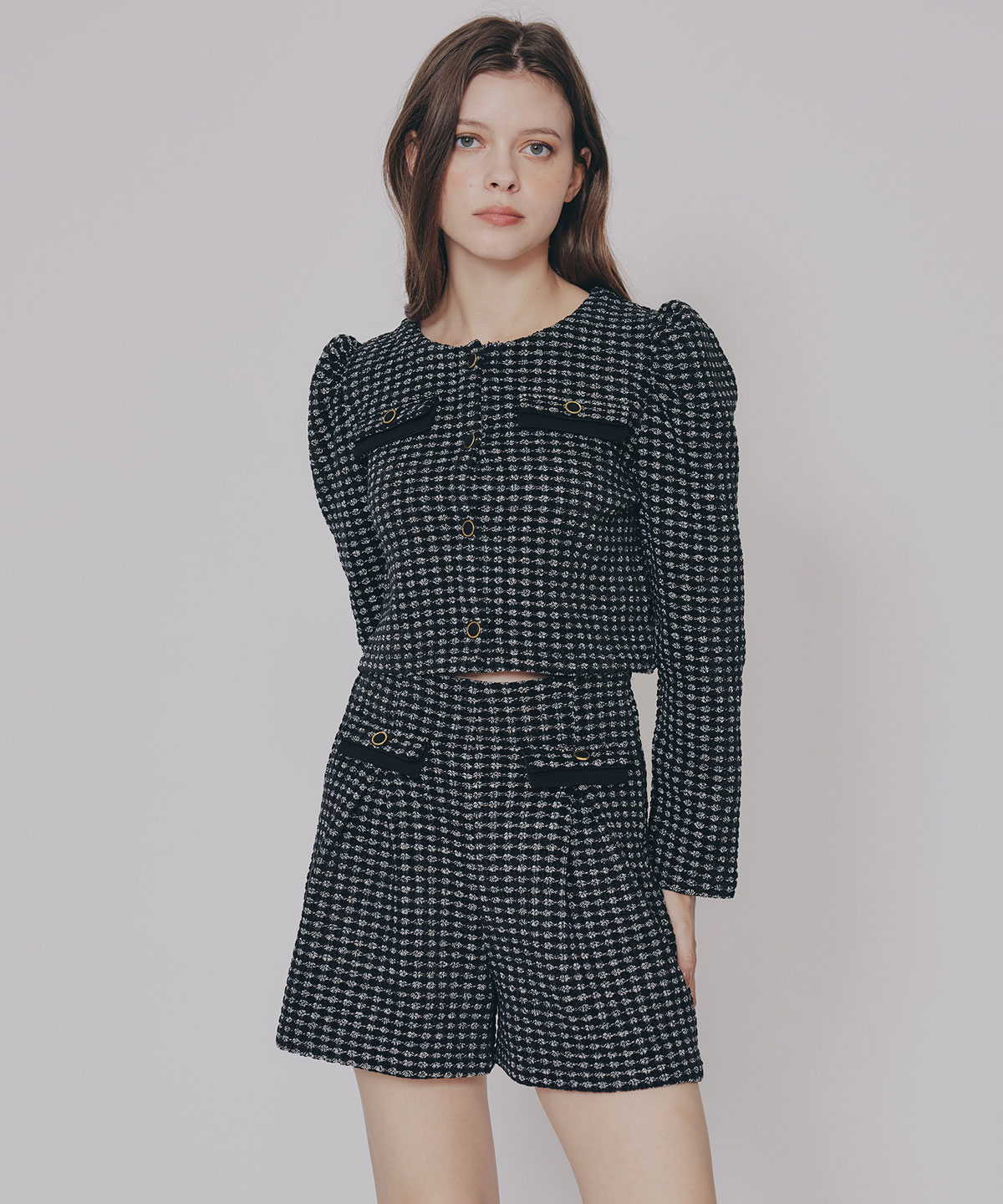 カットツイードジャケット×ショートパンツセットアップ