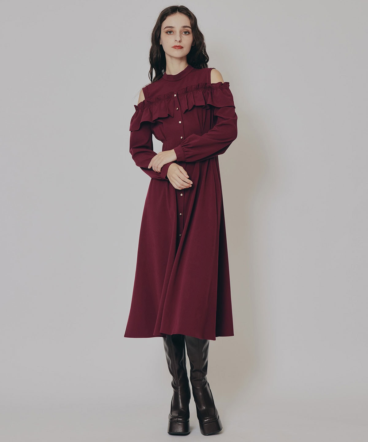 オープンショルダーフリルワンピース