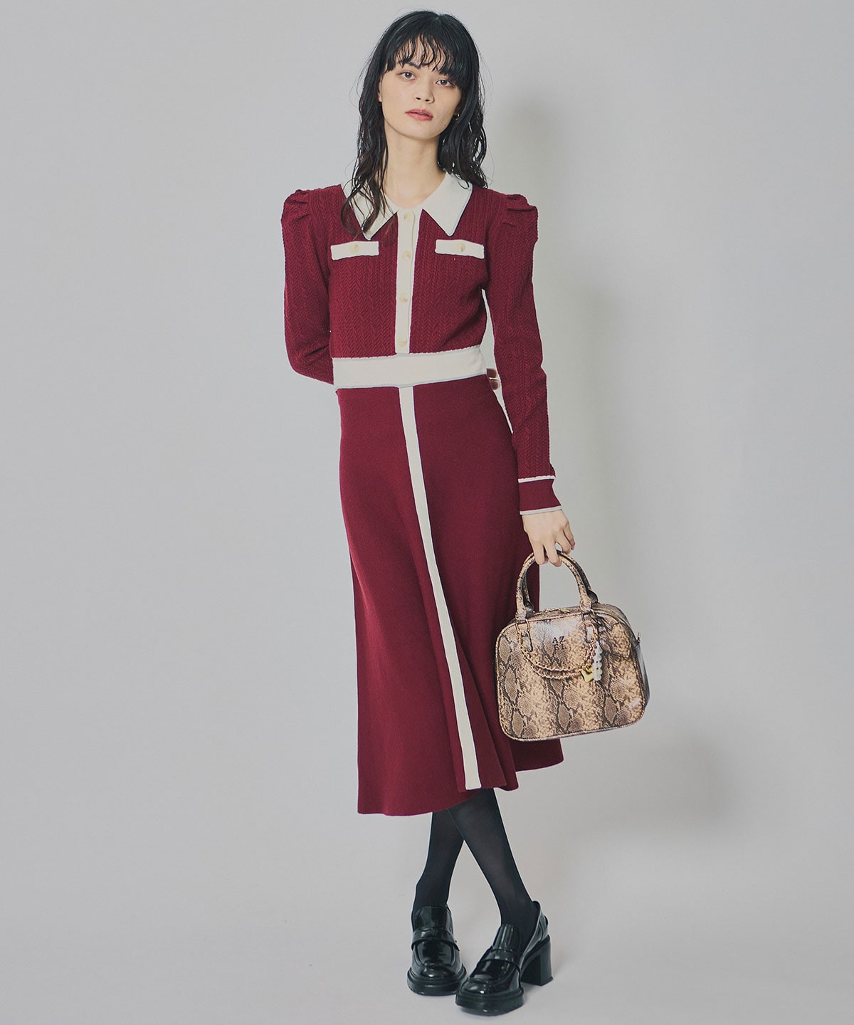 マルチケーブルバイカラーニットワンピース