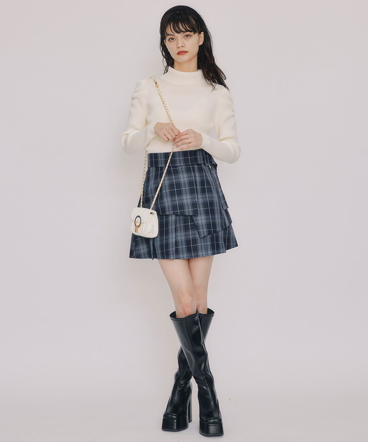 ラメタートルニットプルオーバー