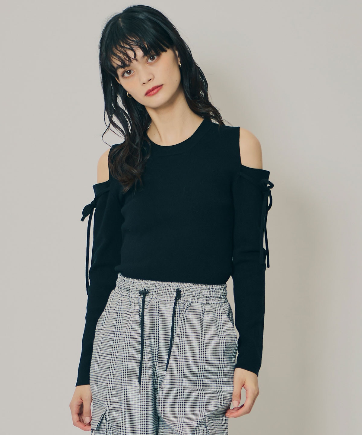 リボンオフショルダーニットトップス