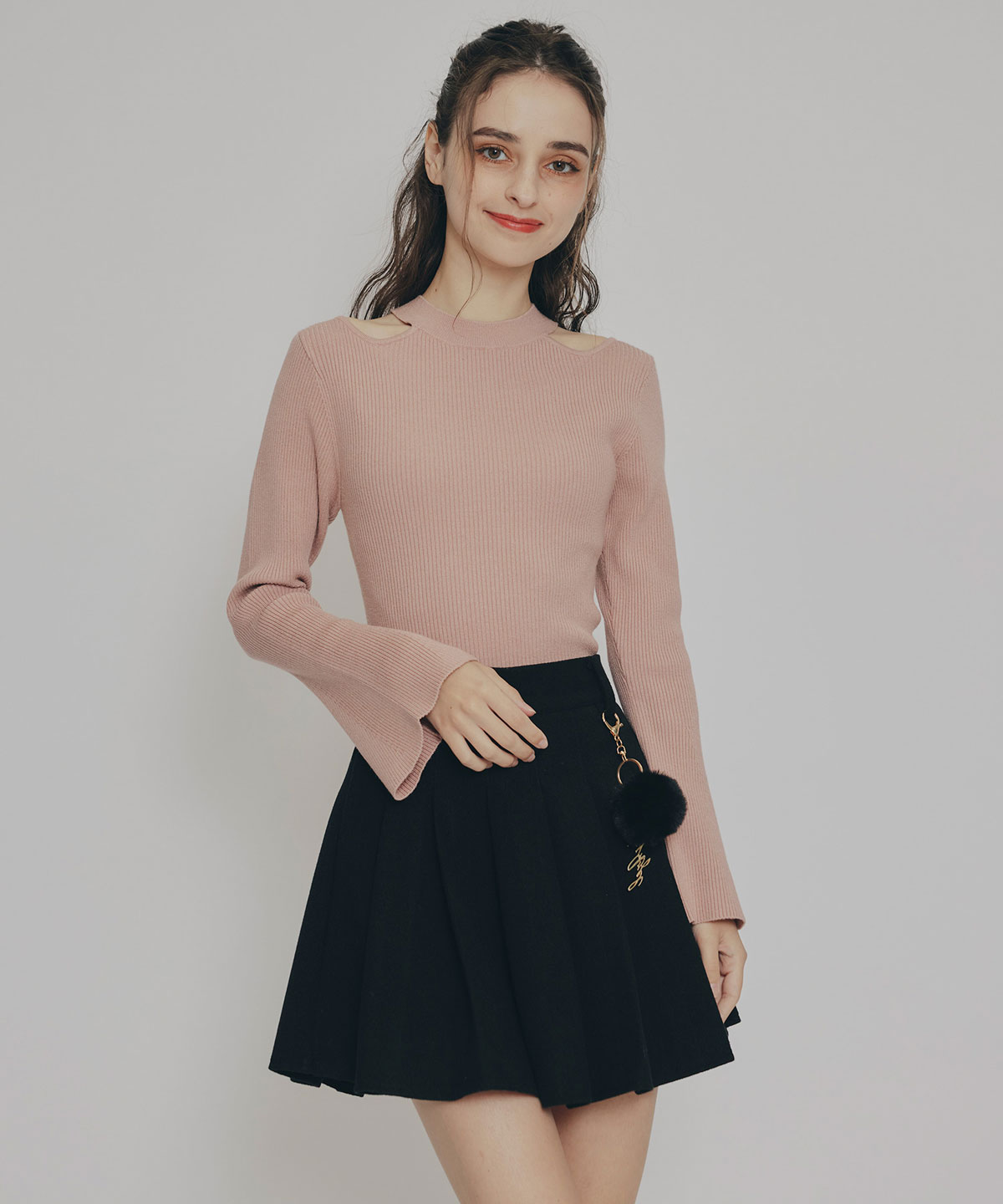 カットアウトリブニットトップス