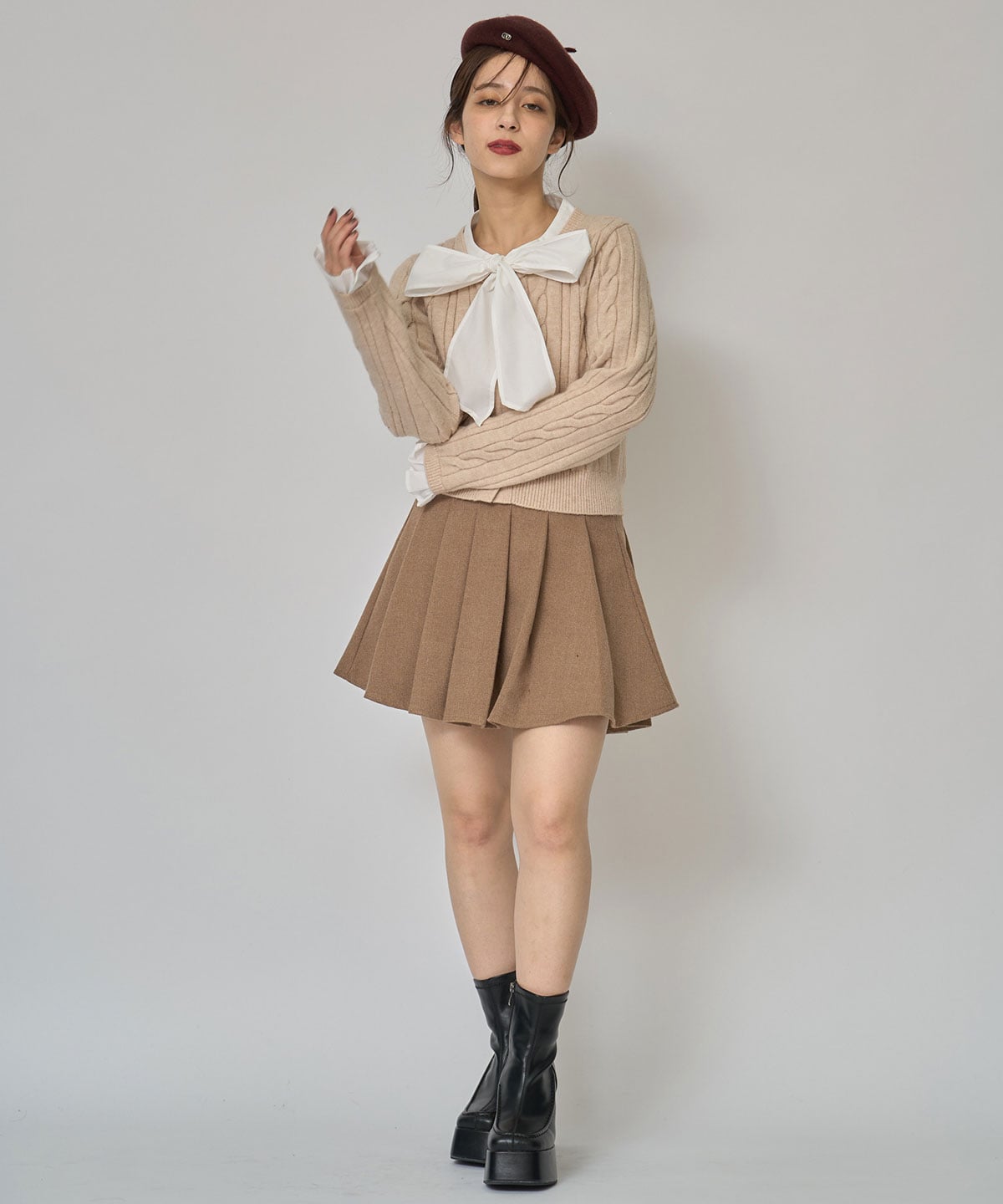 ボウタイケーブルニットプルオーバー