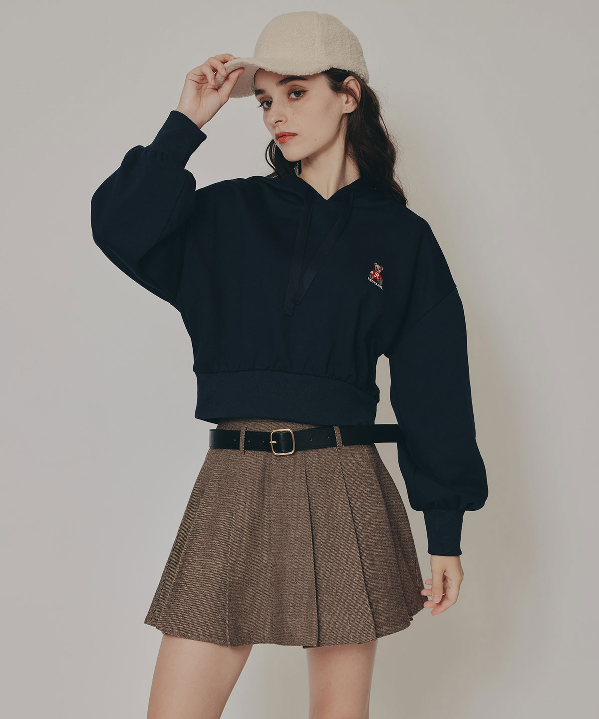 Azelyコンパクトフーディ