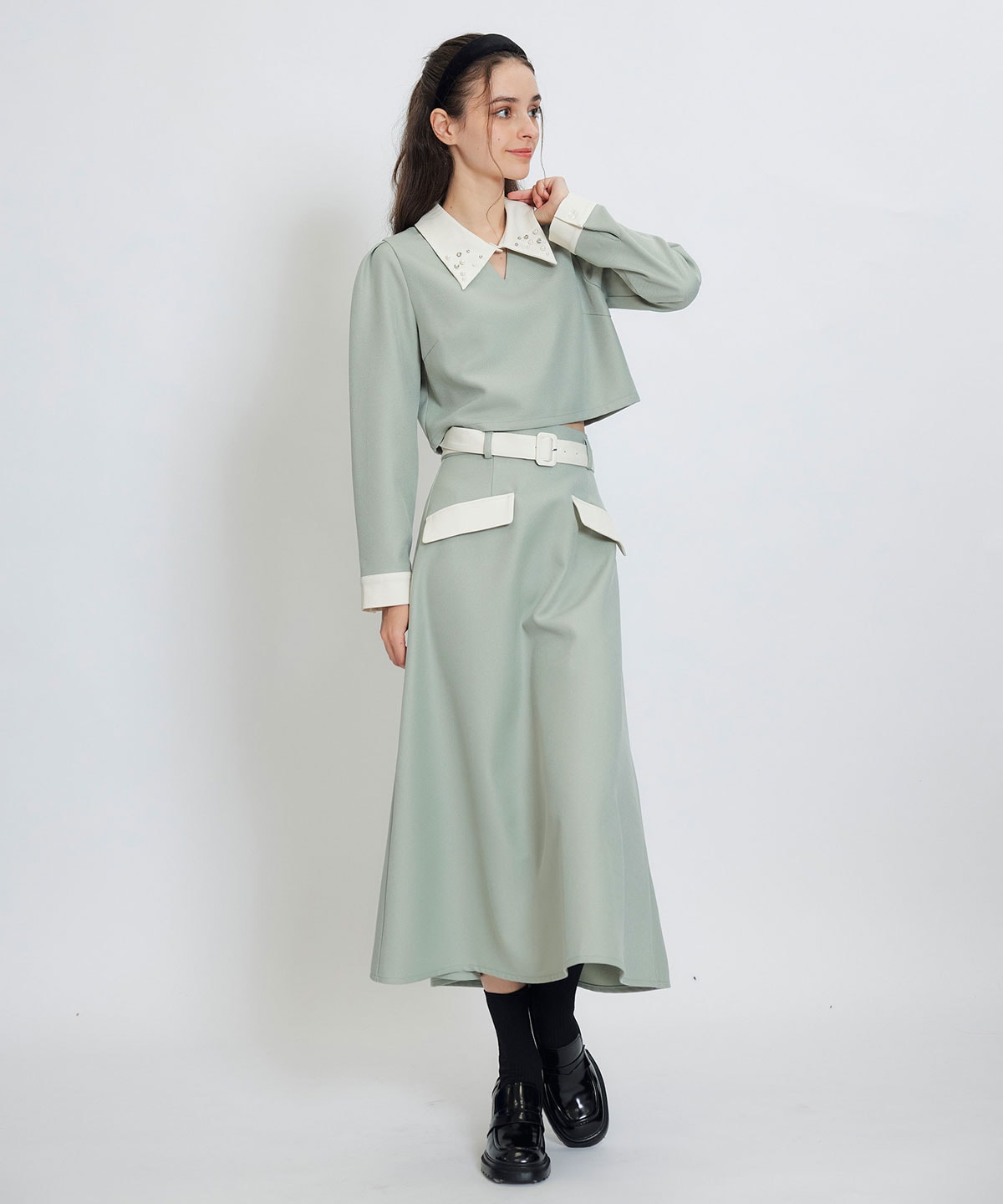 ビジューカラーコンパクトブラウス×バイカラーロングフレアスカートセットアップ