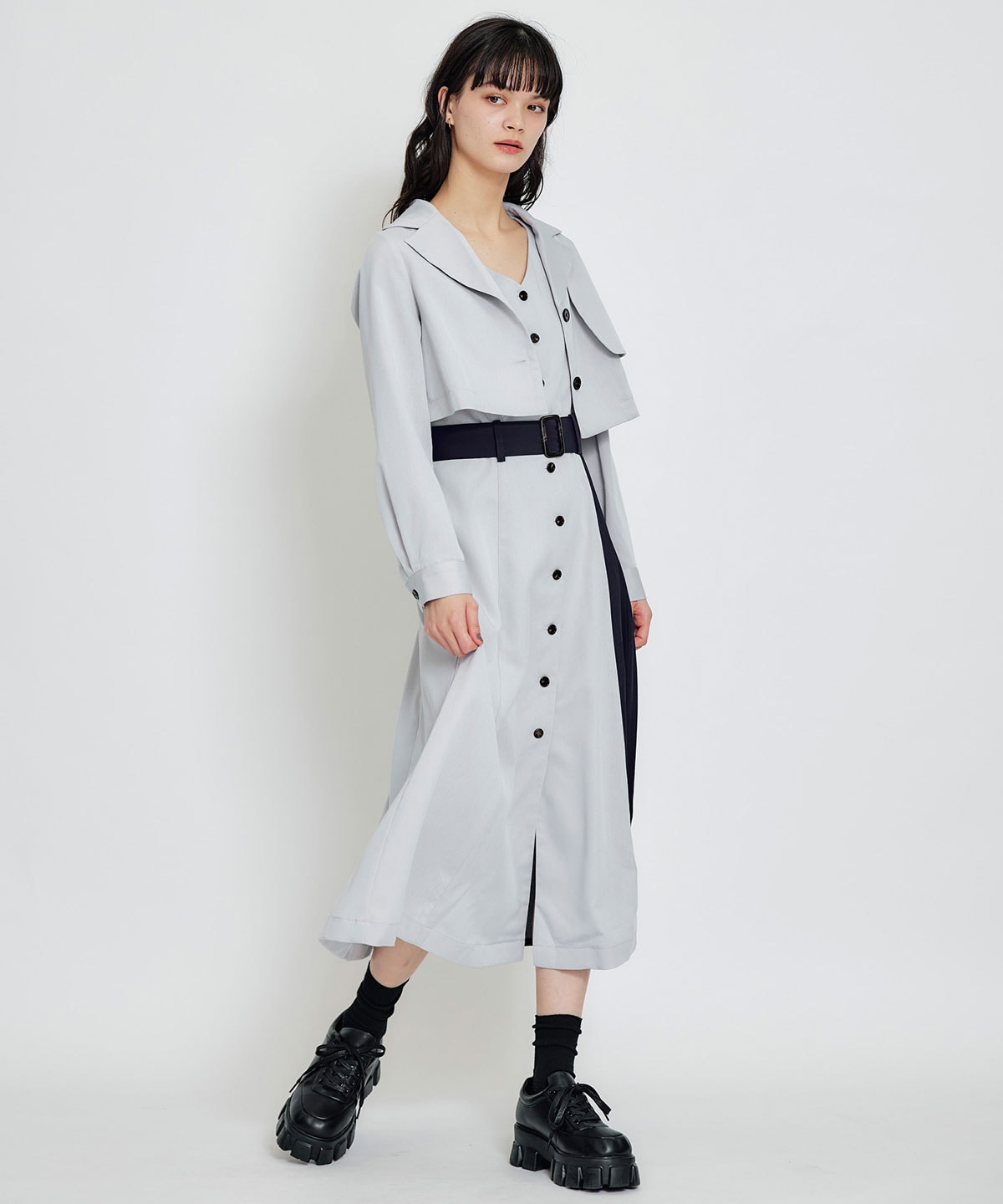 トレンチディティールショートシャツジャケット×バイカラープリーツフレアロングワンピースセットアップ