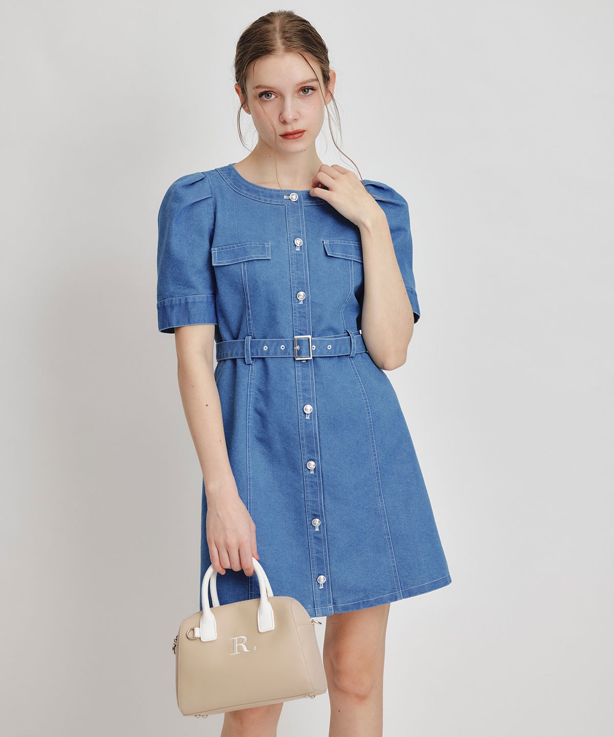 バイカラーステッチノーカラーデニムフレアミニワンピース