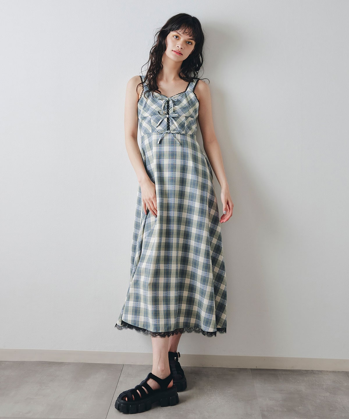 レーストリムチェックリボンフリルロングワンピース