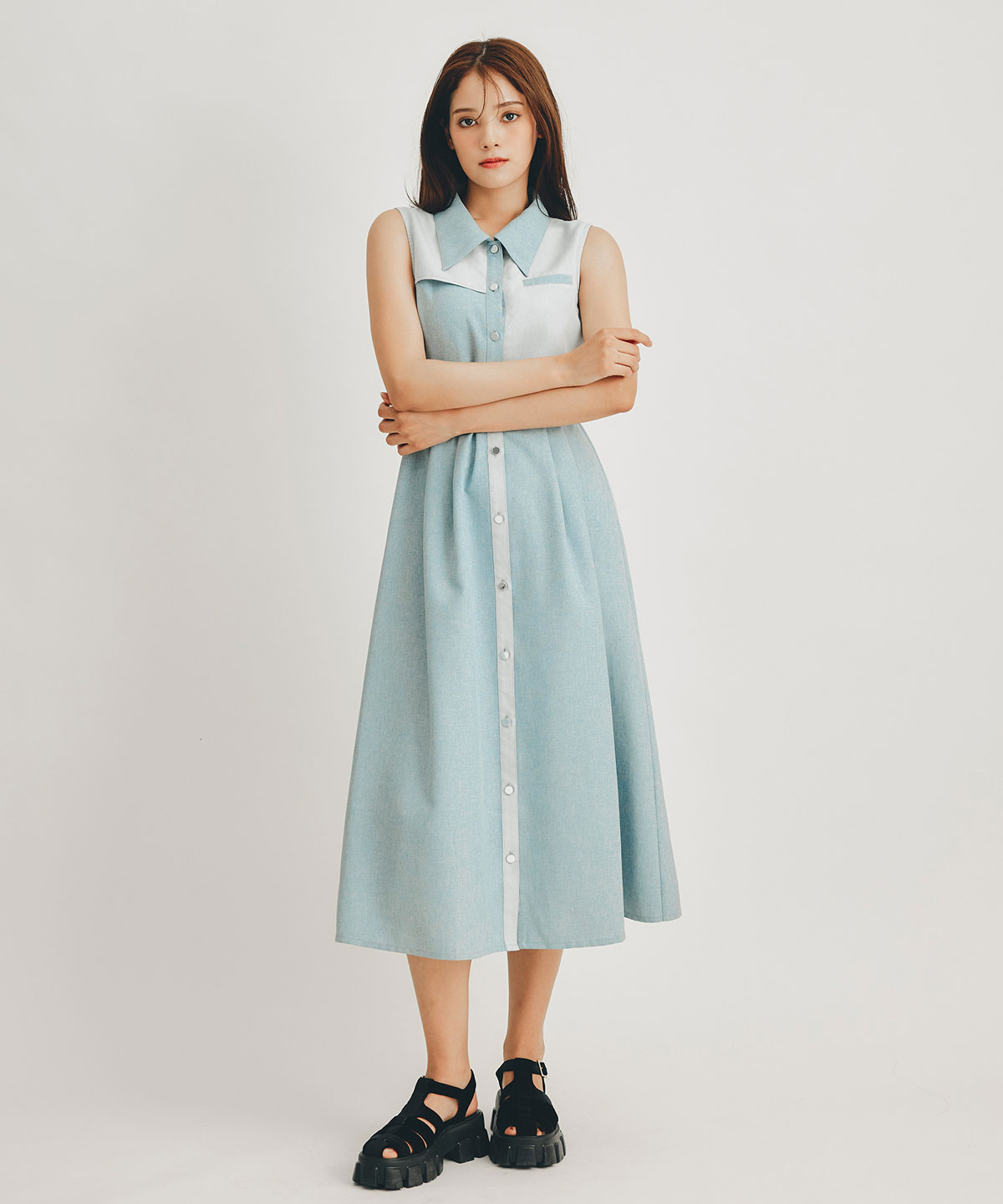 バイカラーノースリーブフレアロングシャツワンピース