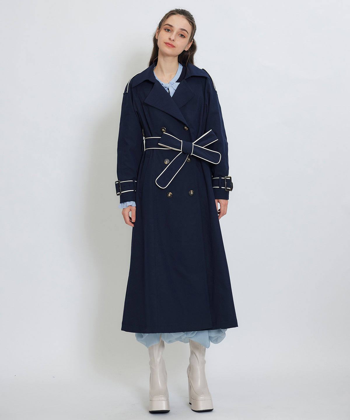 バックバイカラーパイピングベルトデザインロングトレンチコート