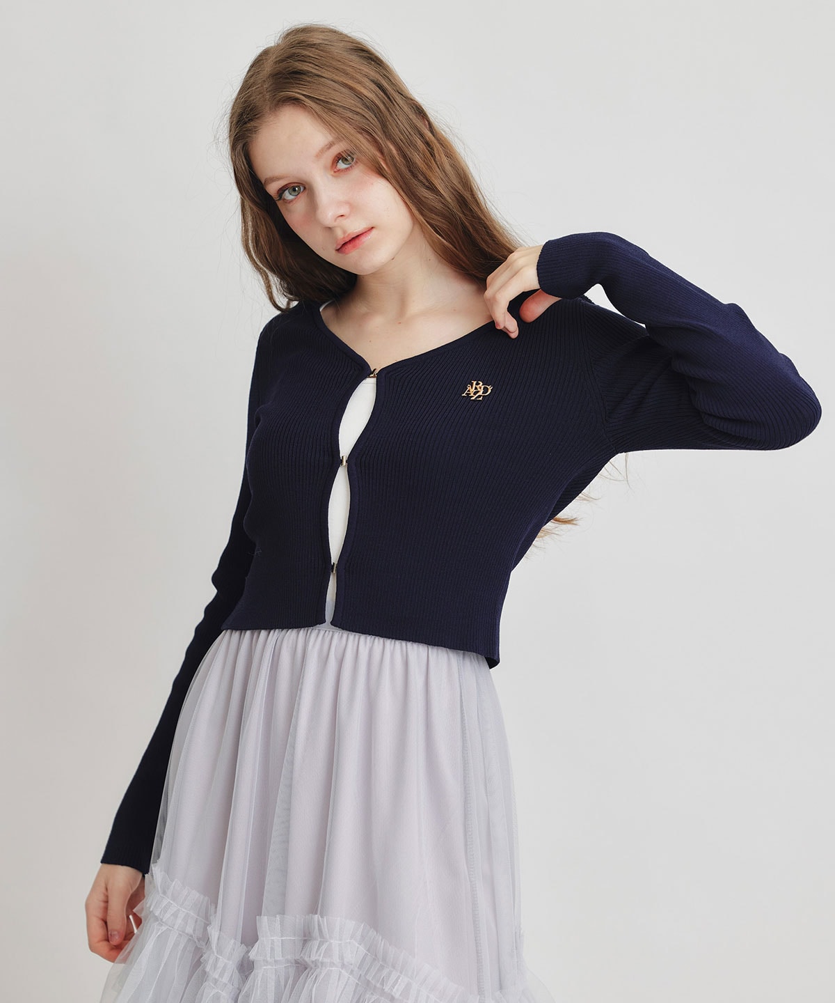 ロゴプレートリブニットカーディガン