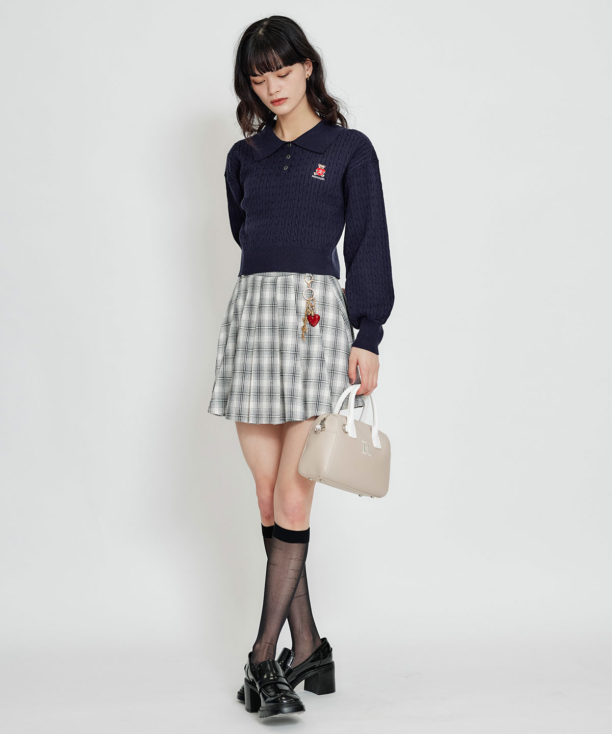 【2/13(金) 昼12時発売開始】Azelyハートミニケーブルポロニット