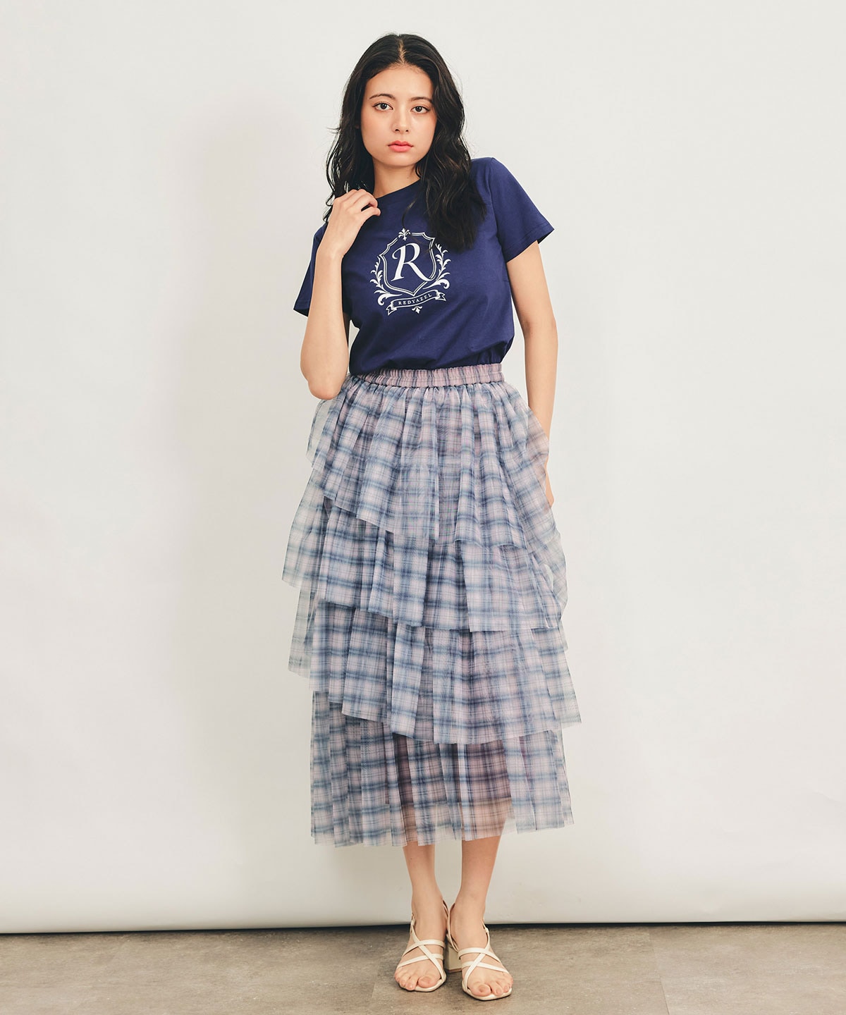 エンブレムロゴTシャツ