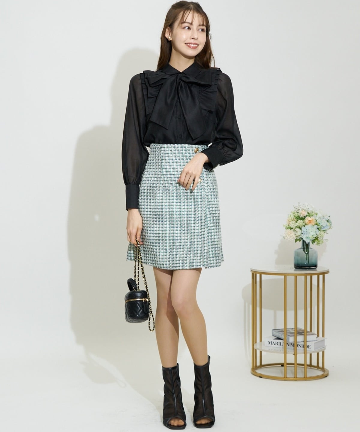 金ボタンミックスツイードミニスカート