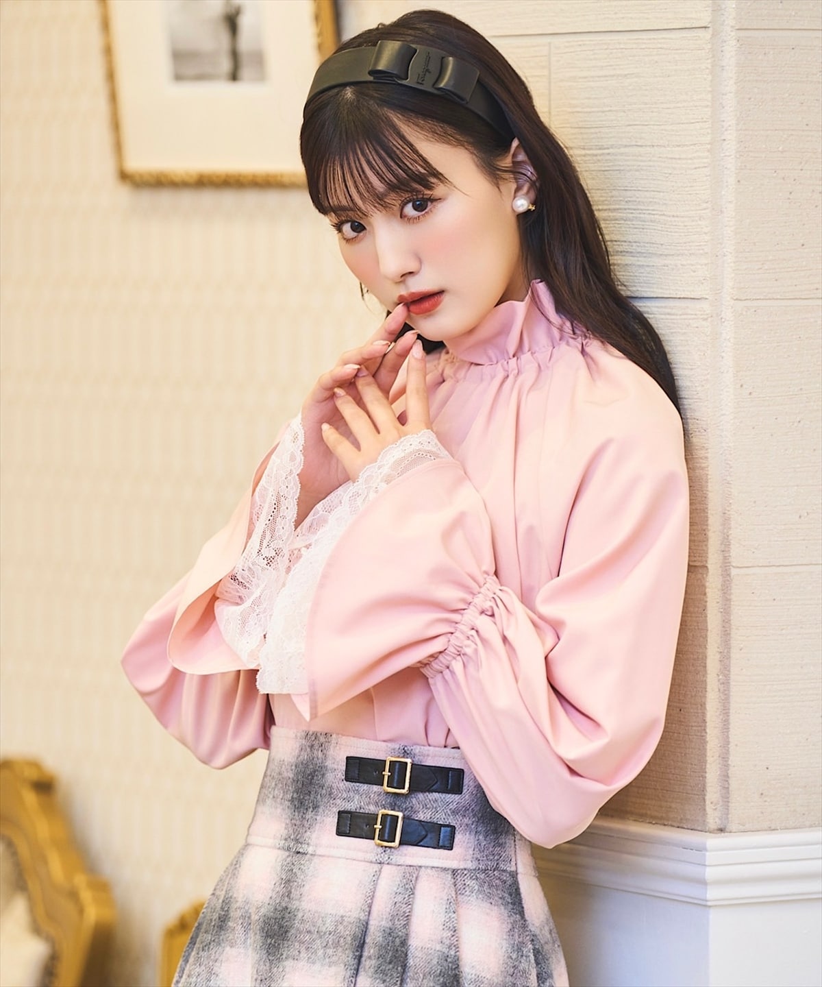 【鶴嶋乃愛コラボ】フリルハイネック2WAYリボンブラウス