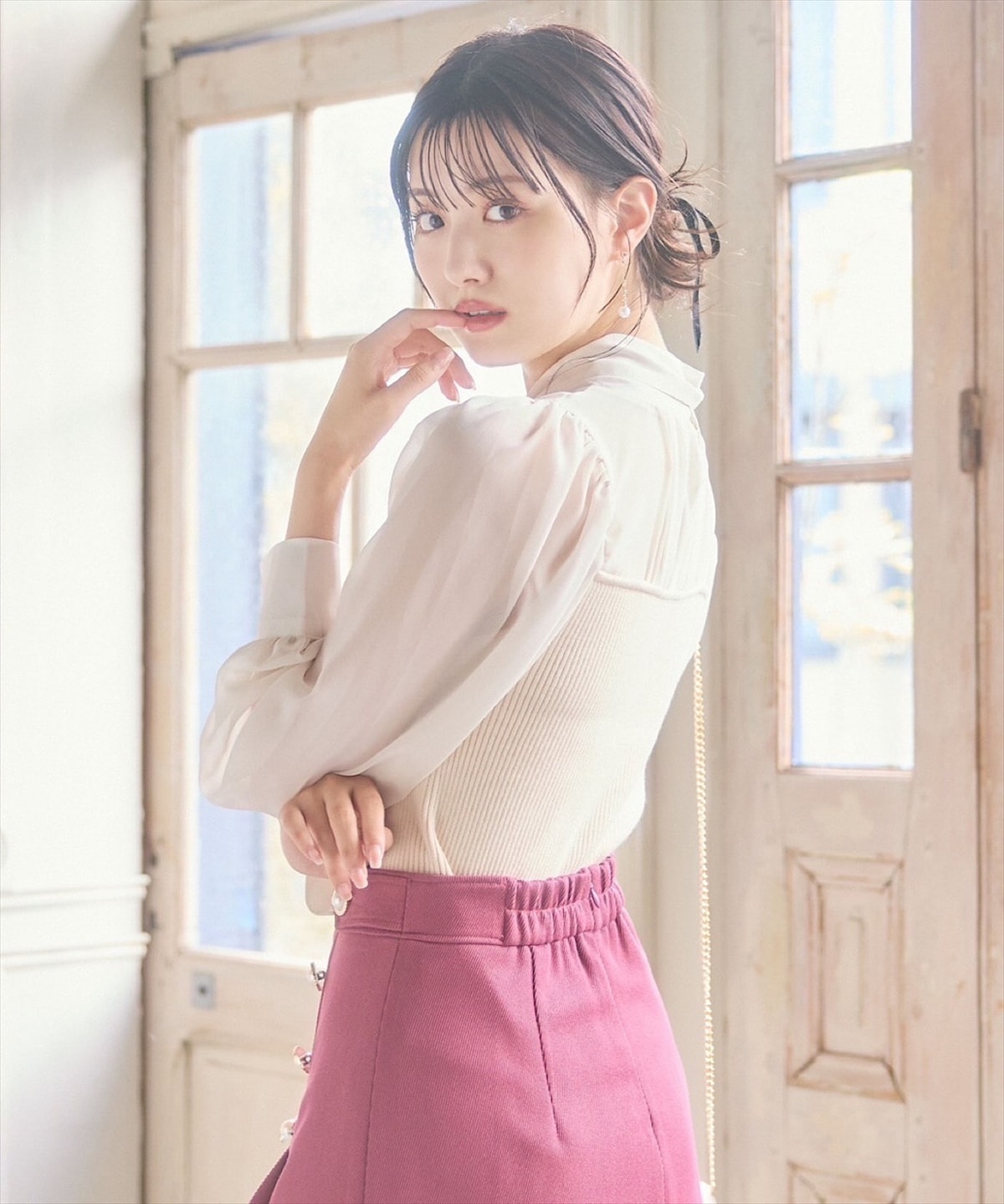 パールボタンデザインタックミニスカート