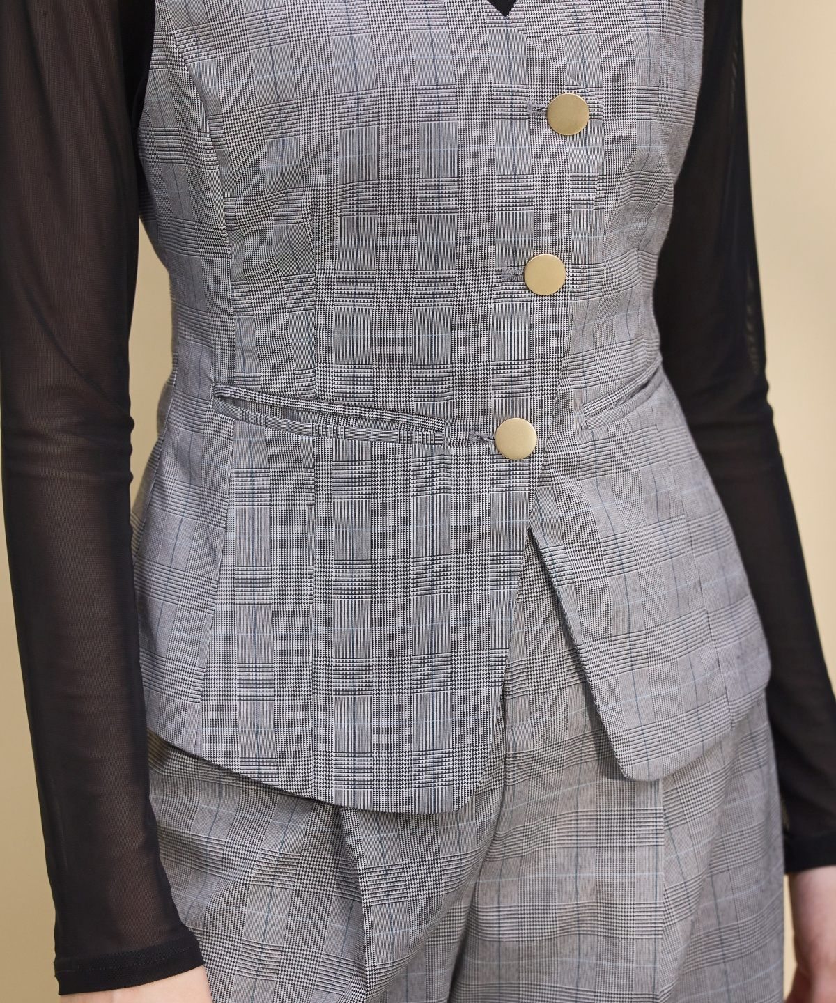 アシメコンパクトジレ