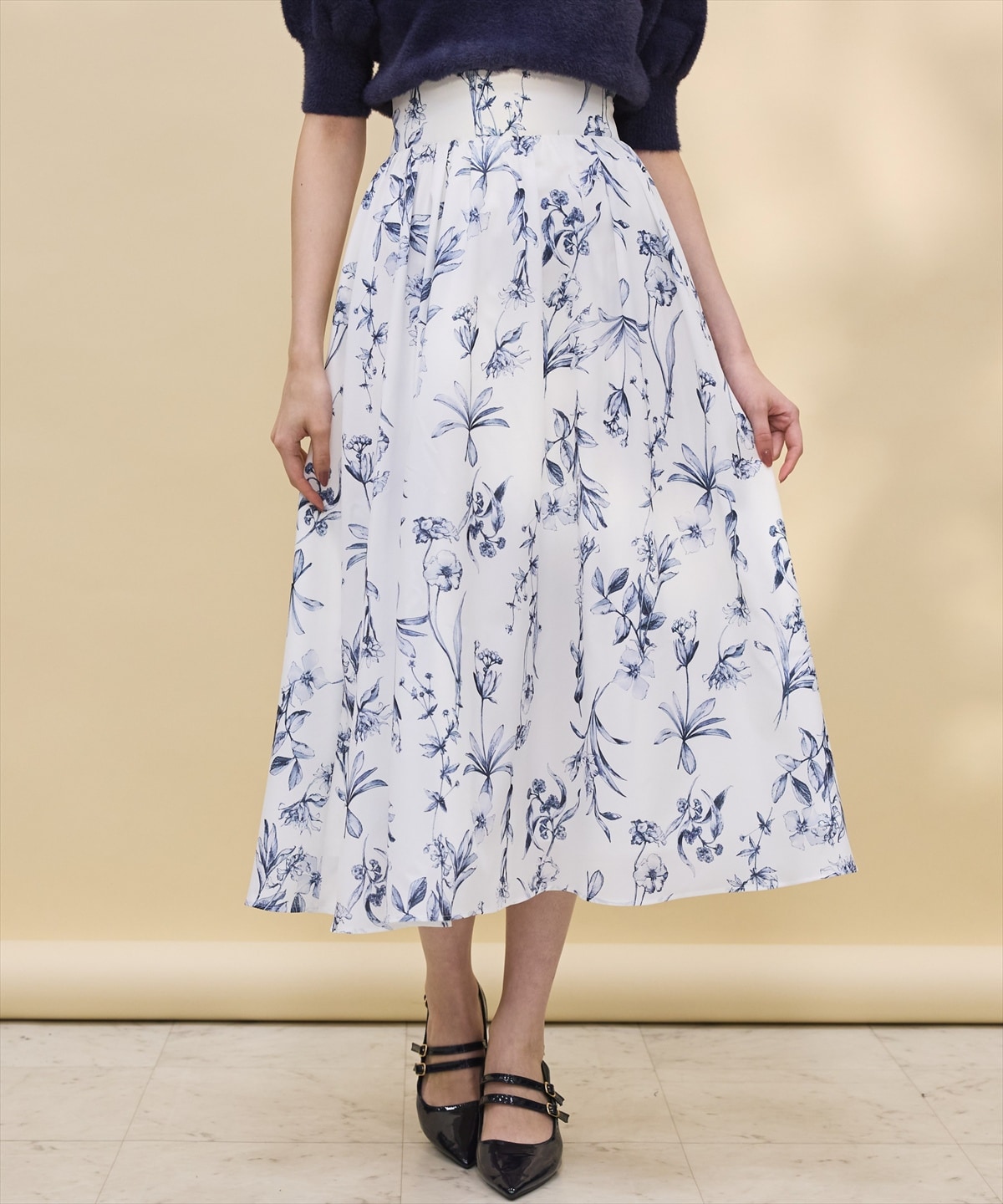 フローラルプリントタックフレアスカート