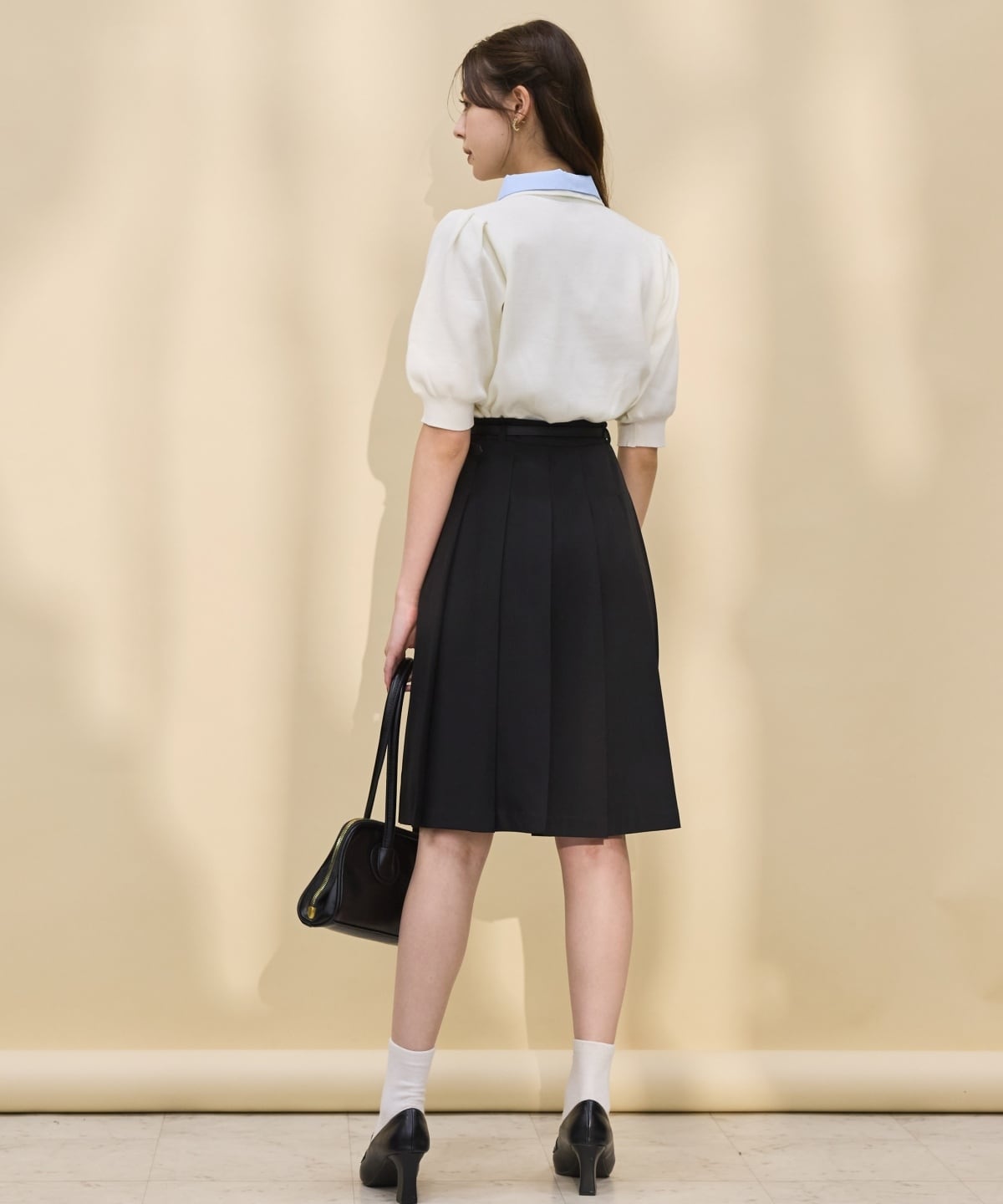 ベルト付きミディ丈プリーツスカート