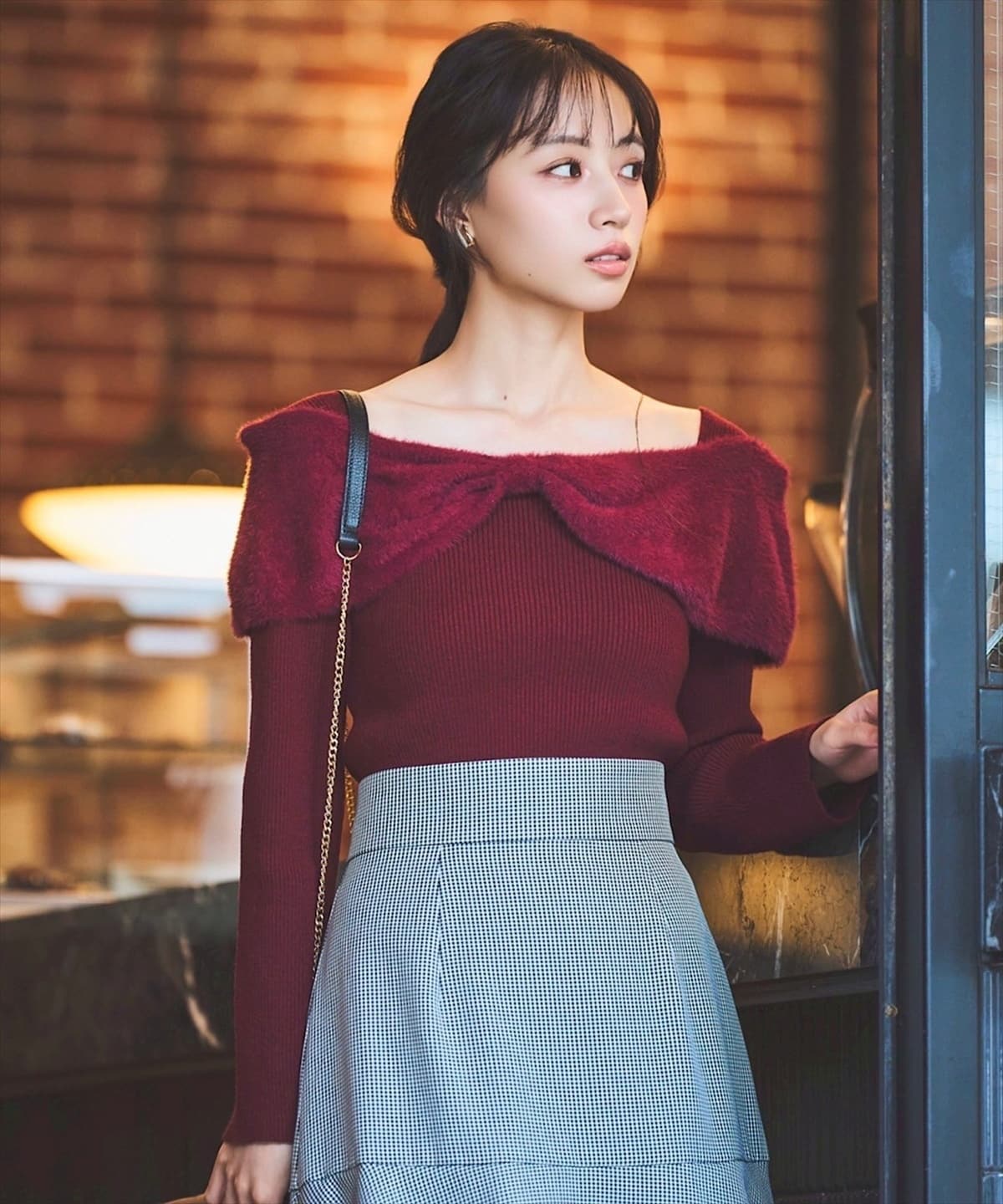 リボンオフショルフェザーニット