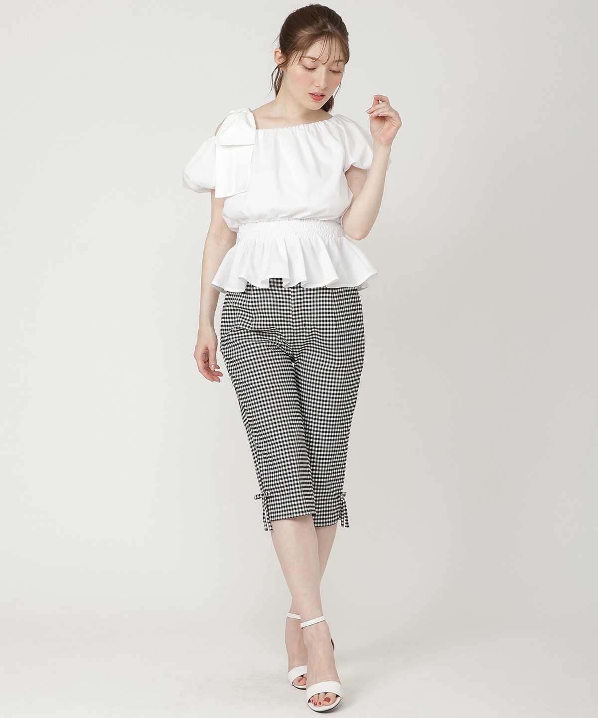 【5/29発売】バルーンオフショルペプラムブラウス