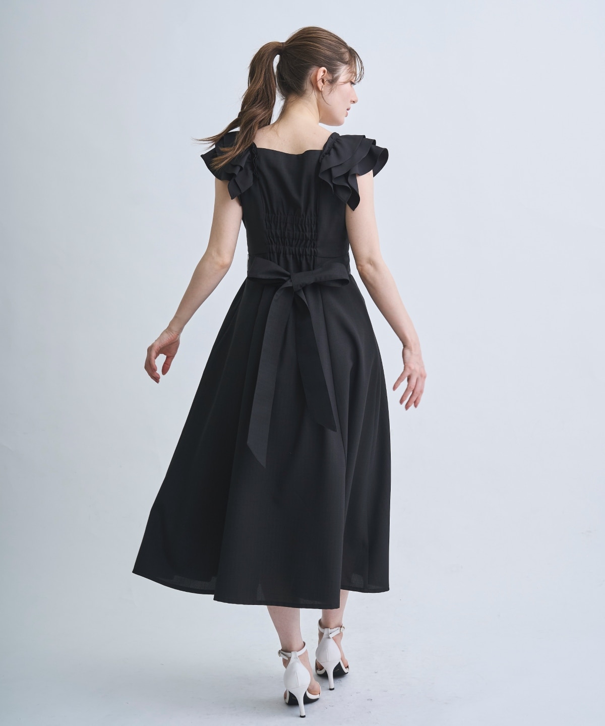 【3/19(Thu)予約開始】バックリボン袖フリルワンピース