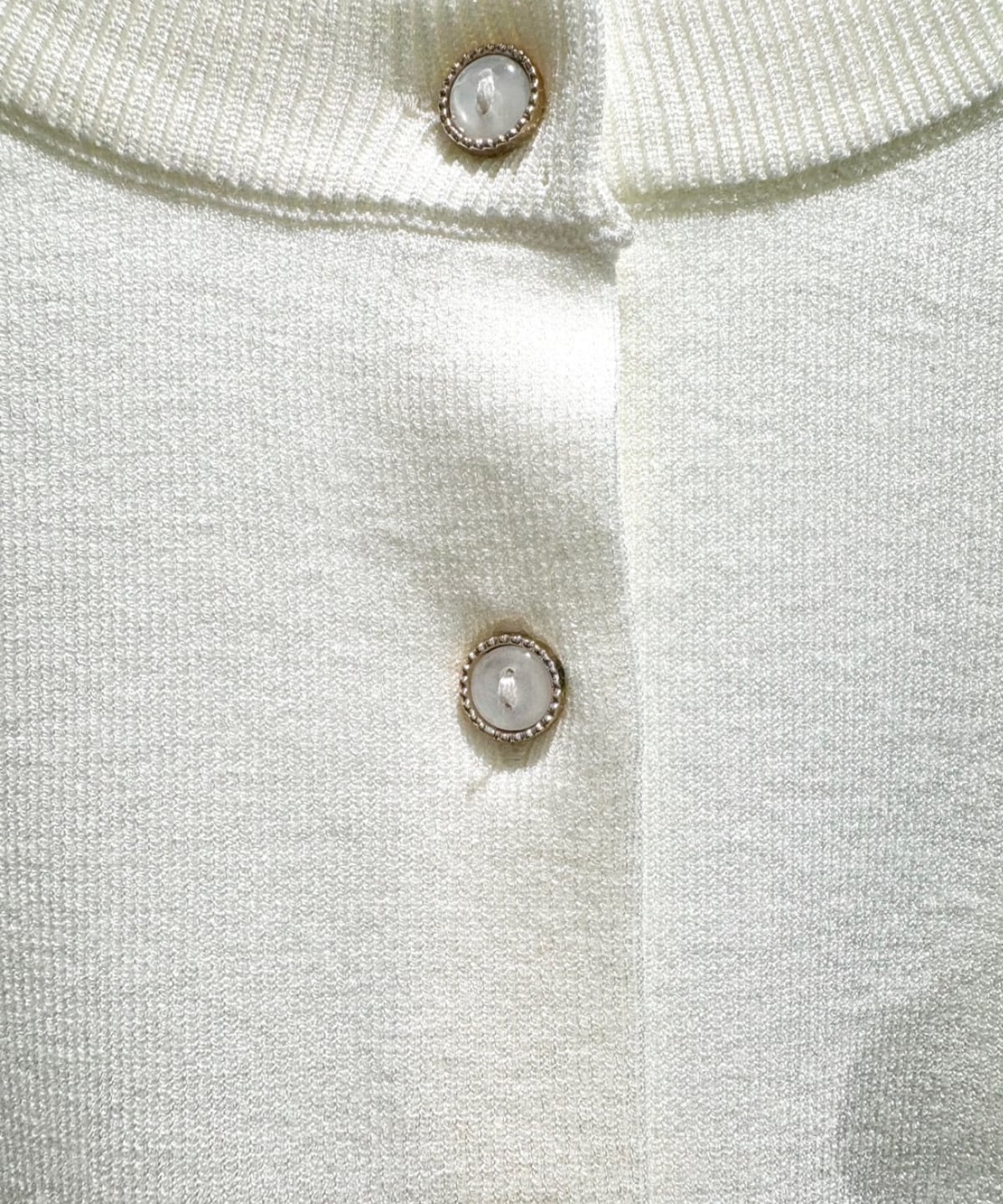 リボンブローチ付きカーディガン