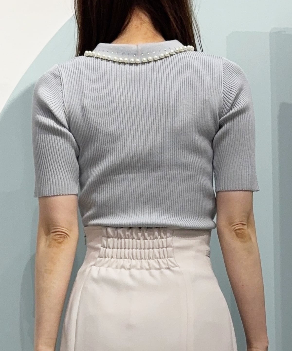 【3/19(Thu)発売】ビジューパールトリミングリブニット