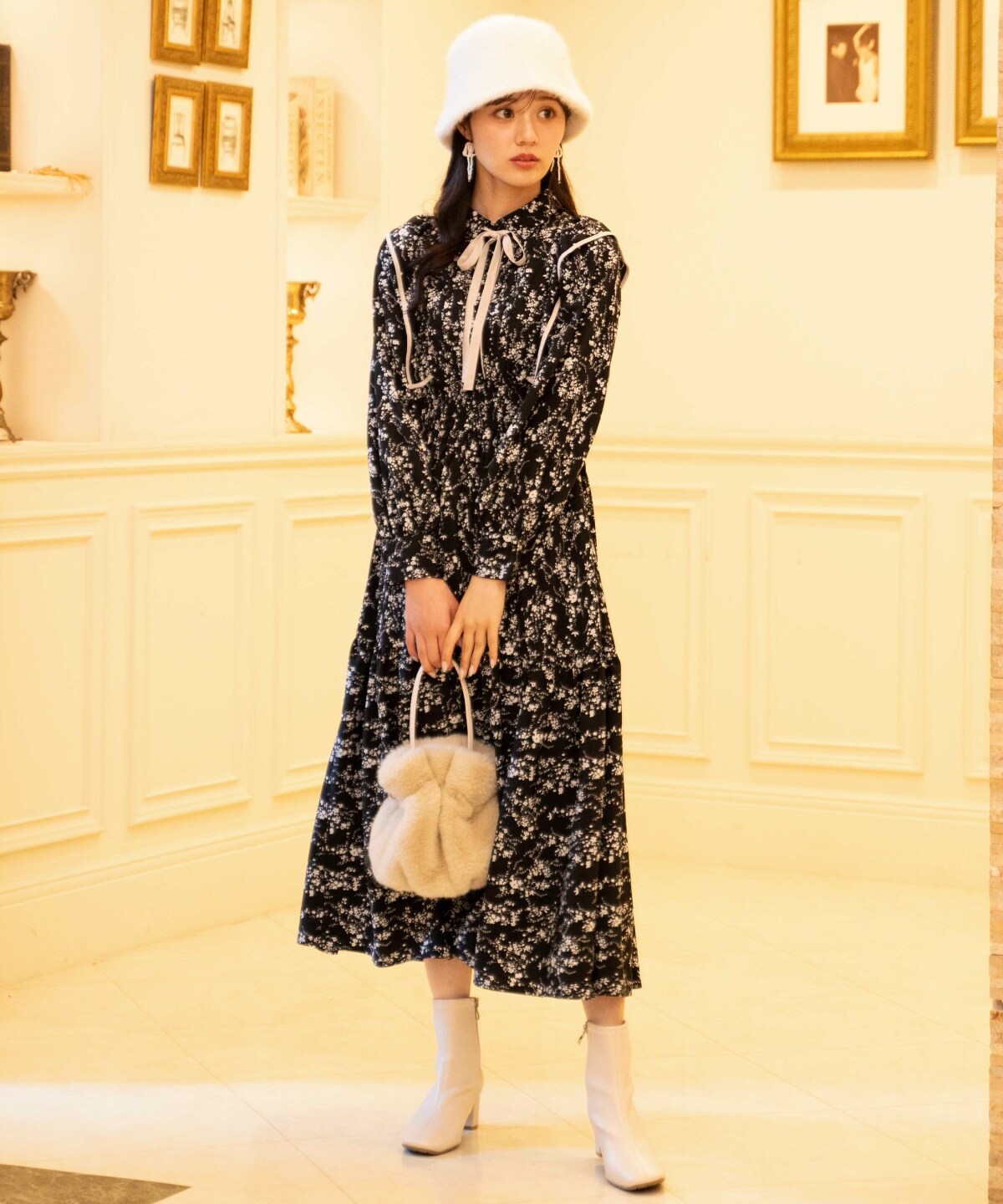 ティアード切り替えパイピングフリルワンピース