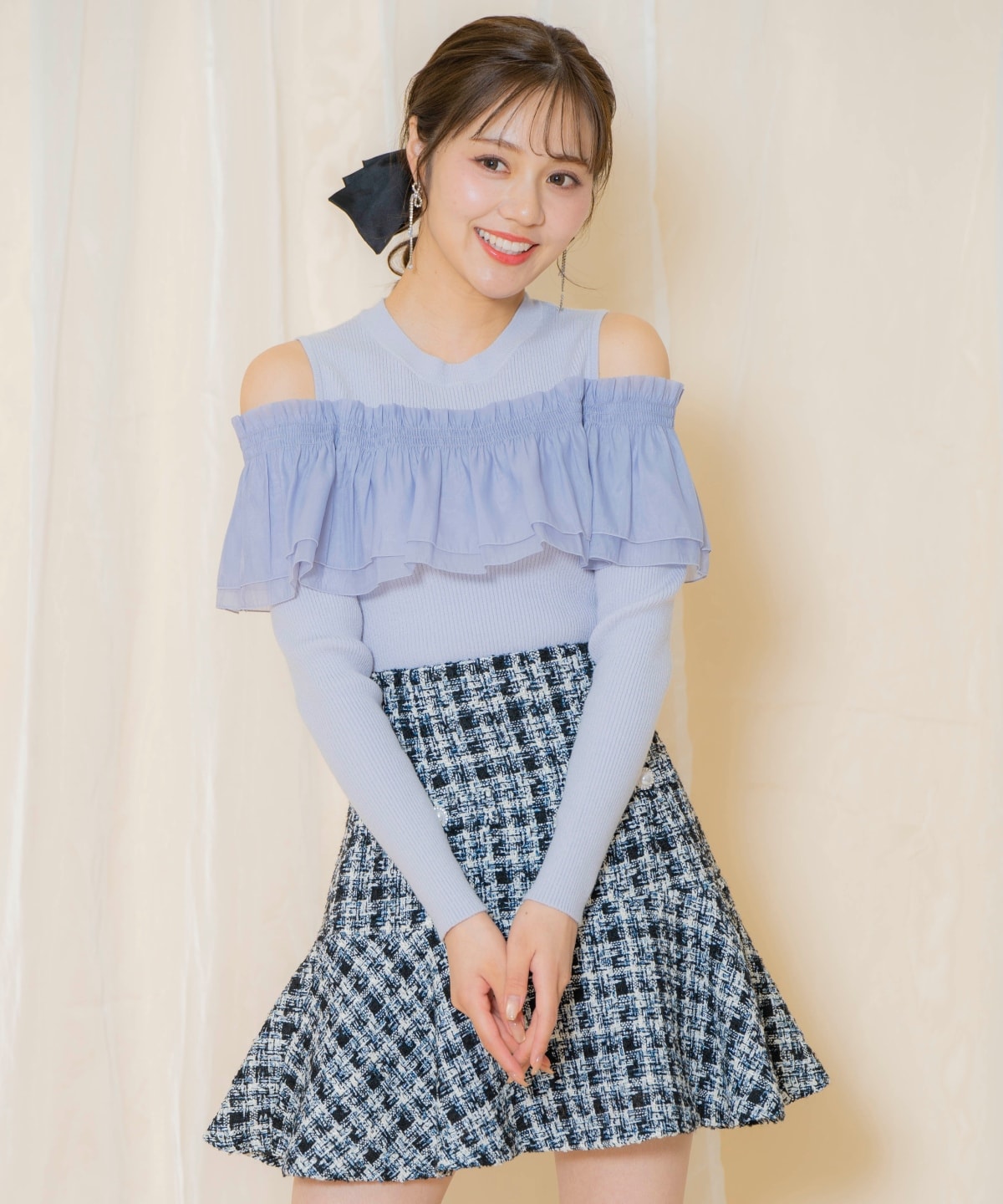 シアーフリルニット