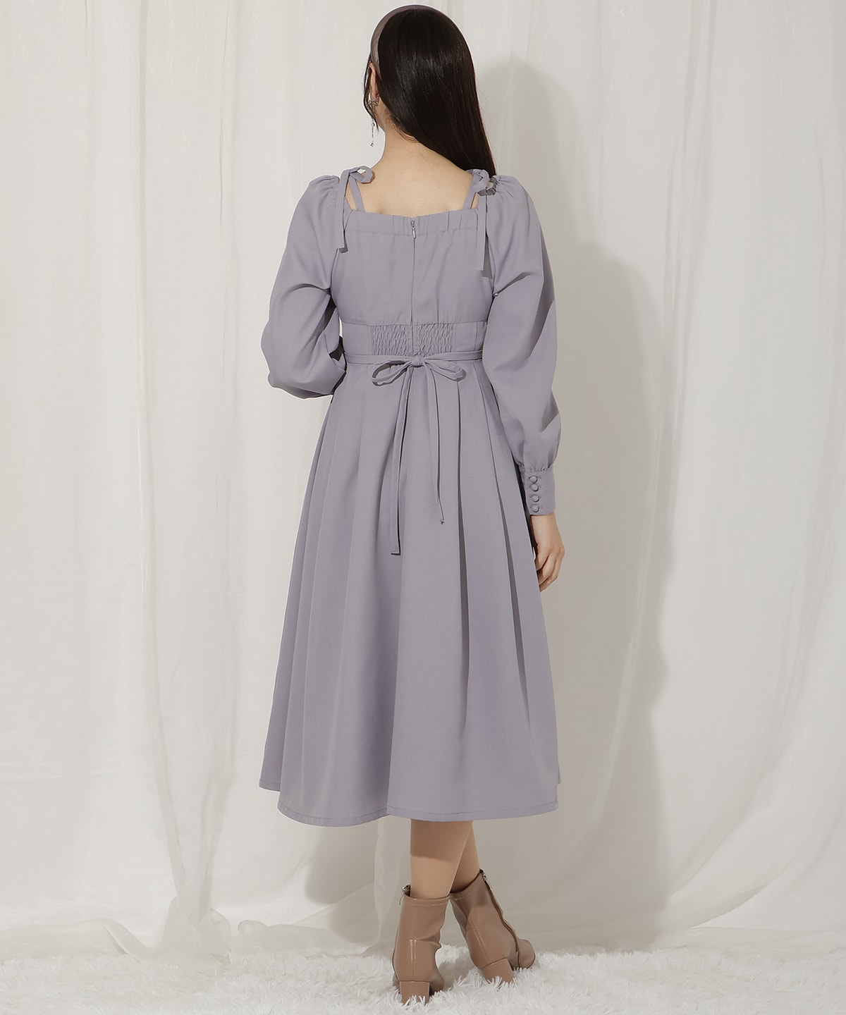 ショルダーリボンタックフレアワンピース