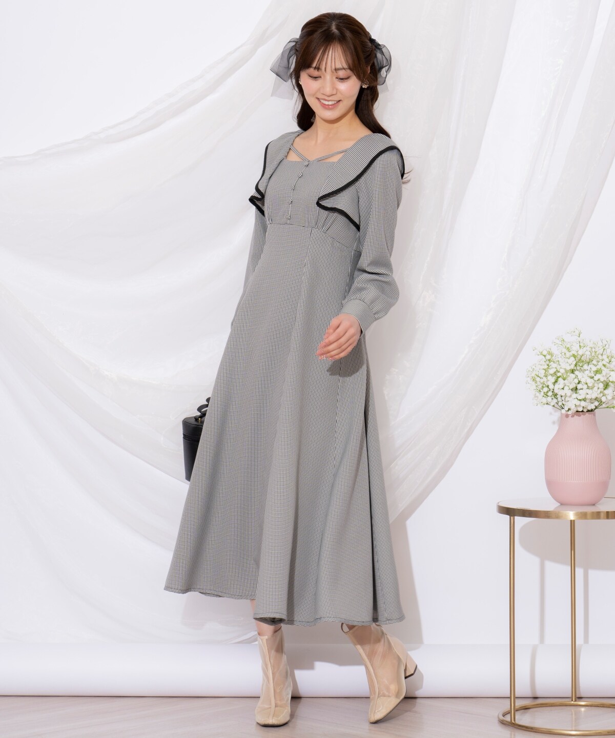 配色パイピングフリルワンピース