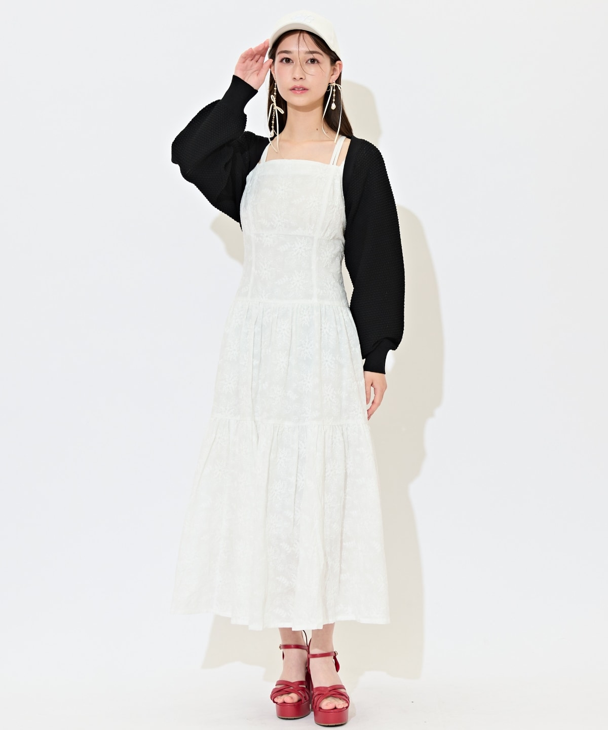 ショート丈柄編みボレロ