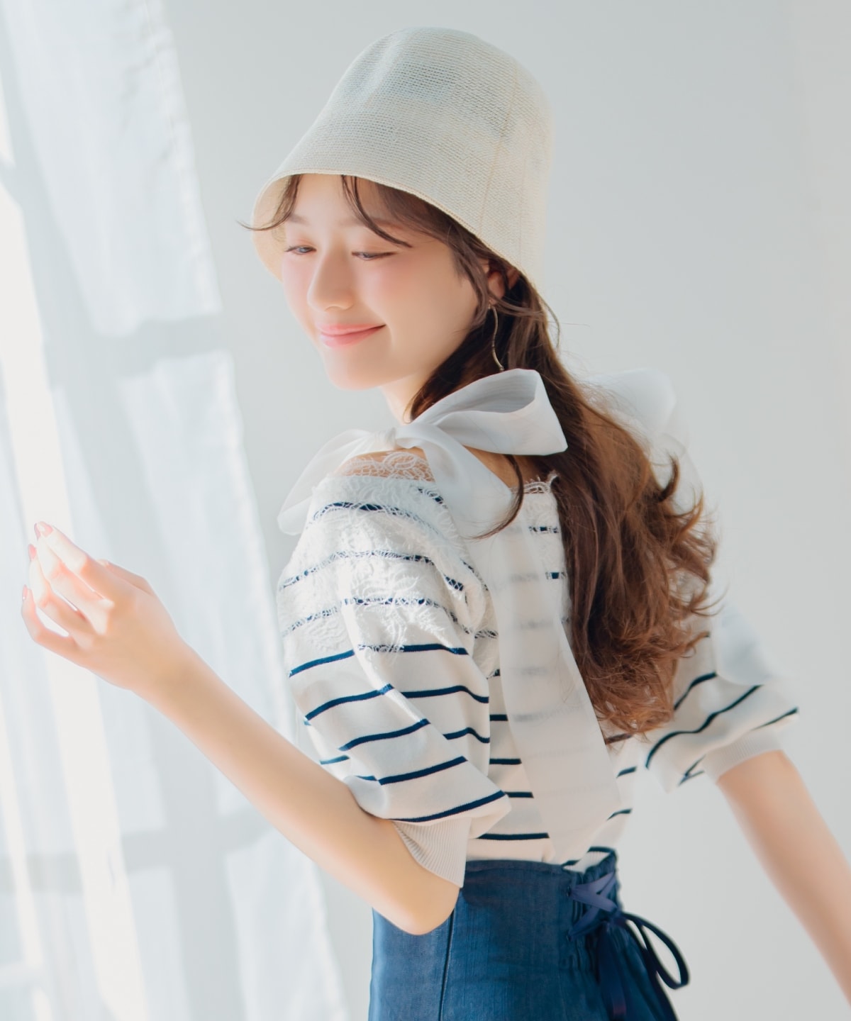 レーストリミング肩リボンニット