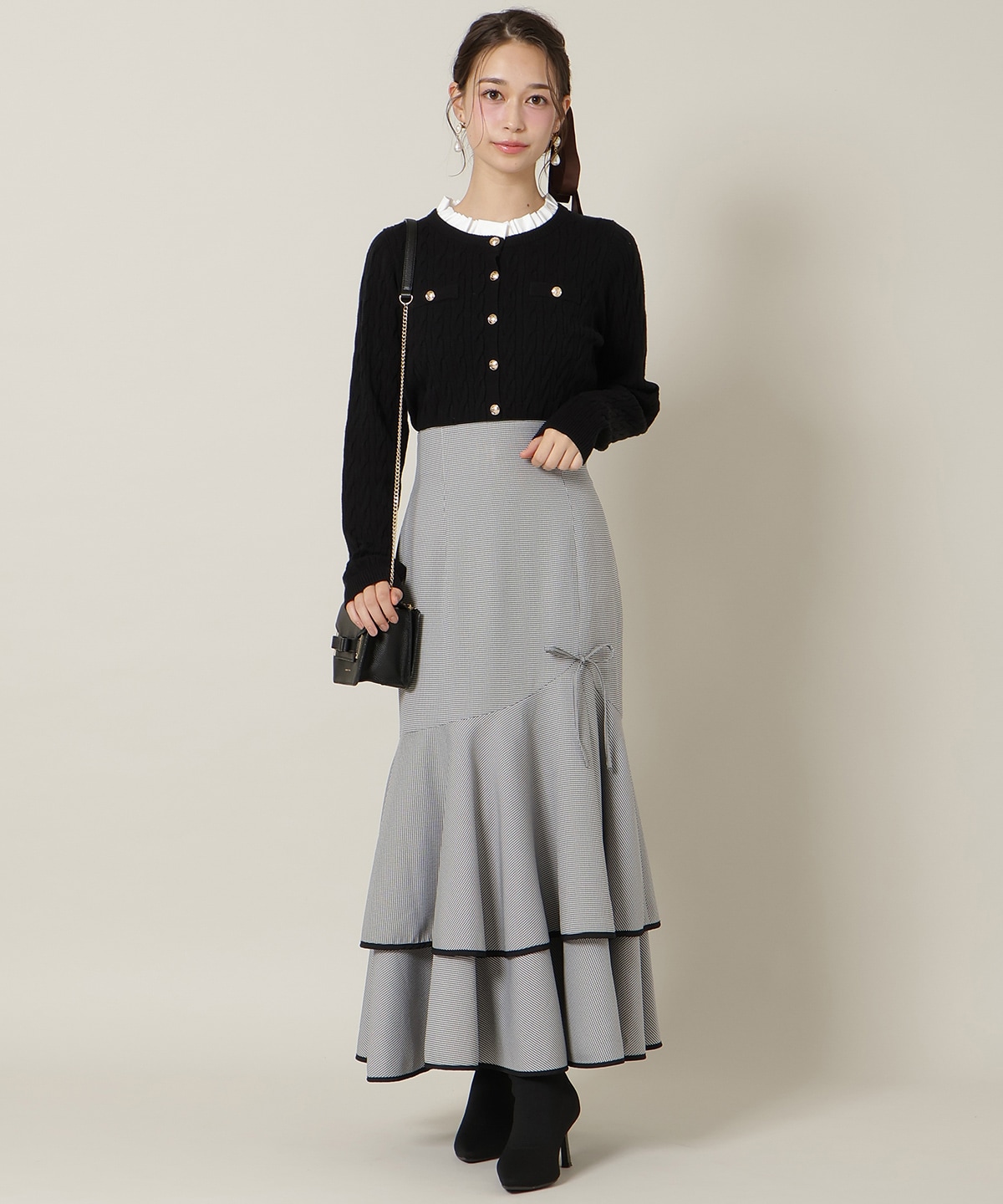 パイピングヘムティアードスカート