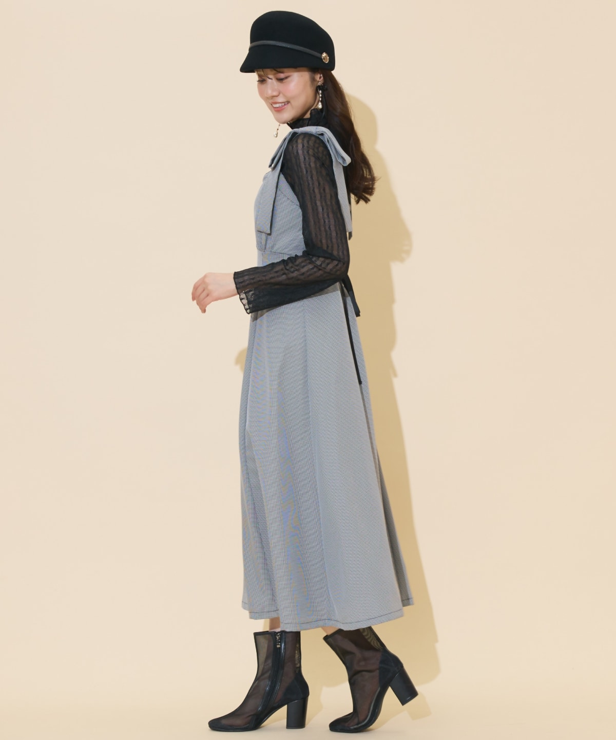 ショルダーリボンフロントZIPワンピース