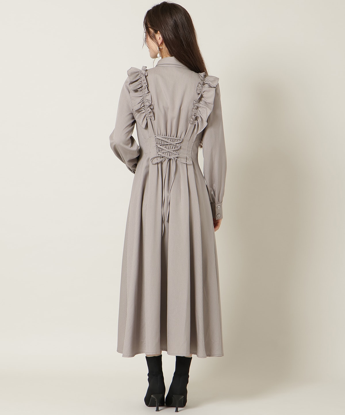 ショルダーフリルリボンタイシャツワンピース