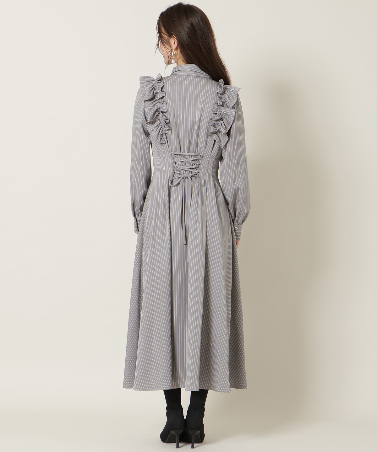 ショルダーフリルリボンタイシャツワンピース