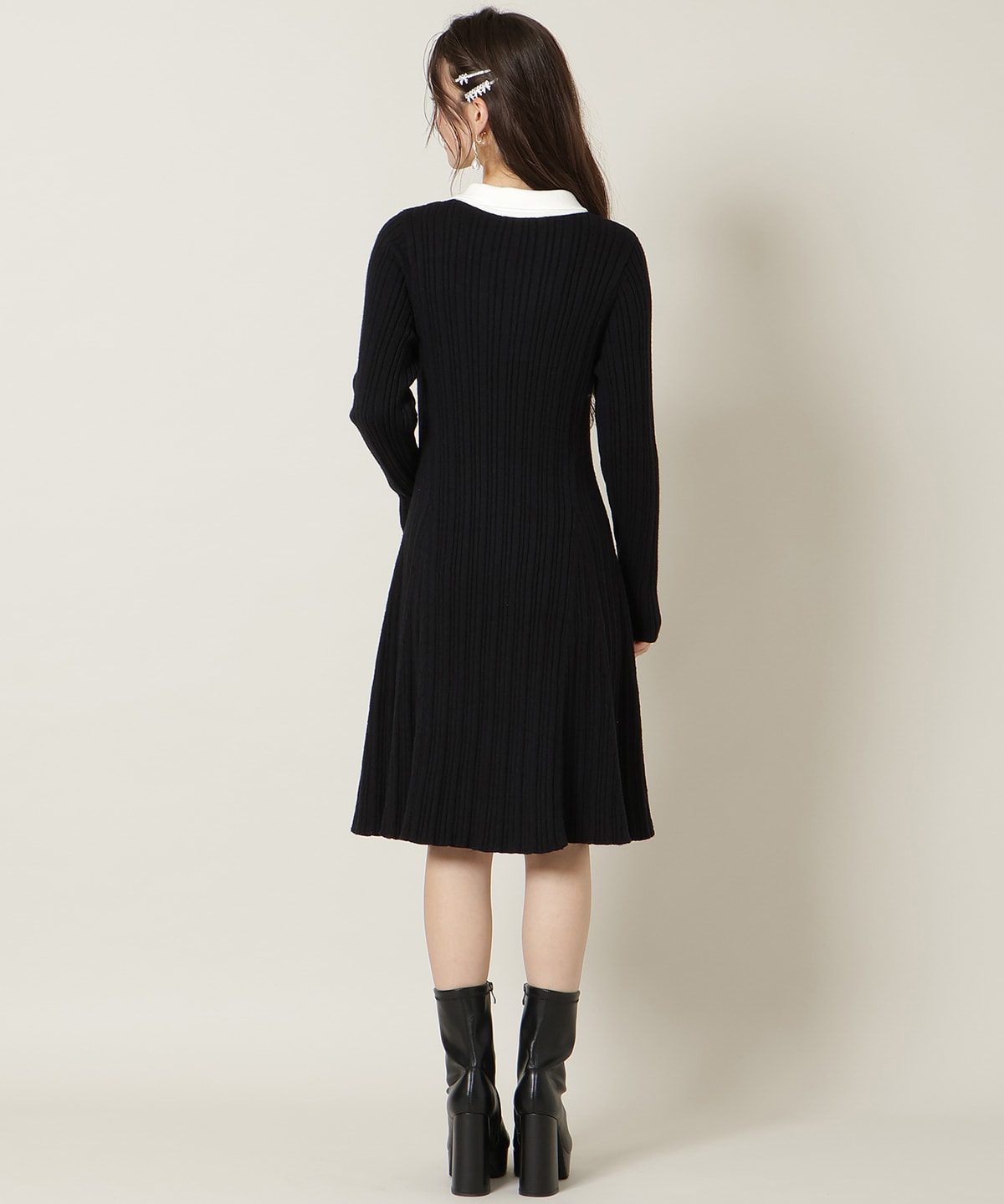 ポロカラーフレアニットワンピース