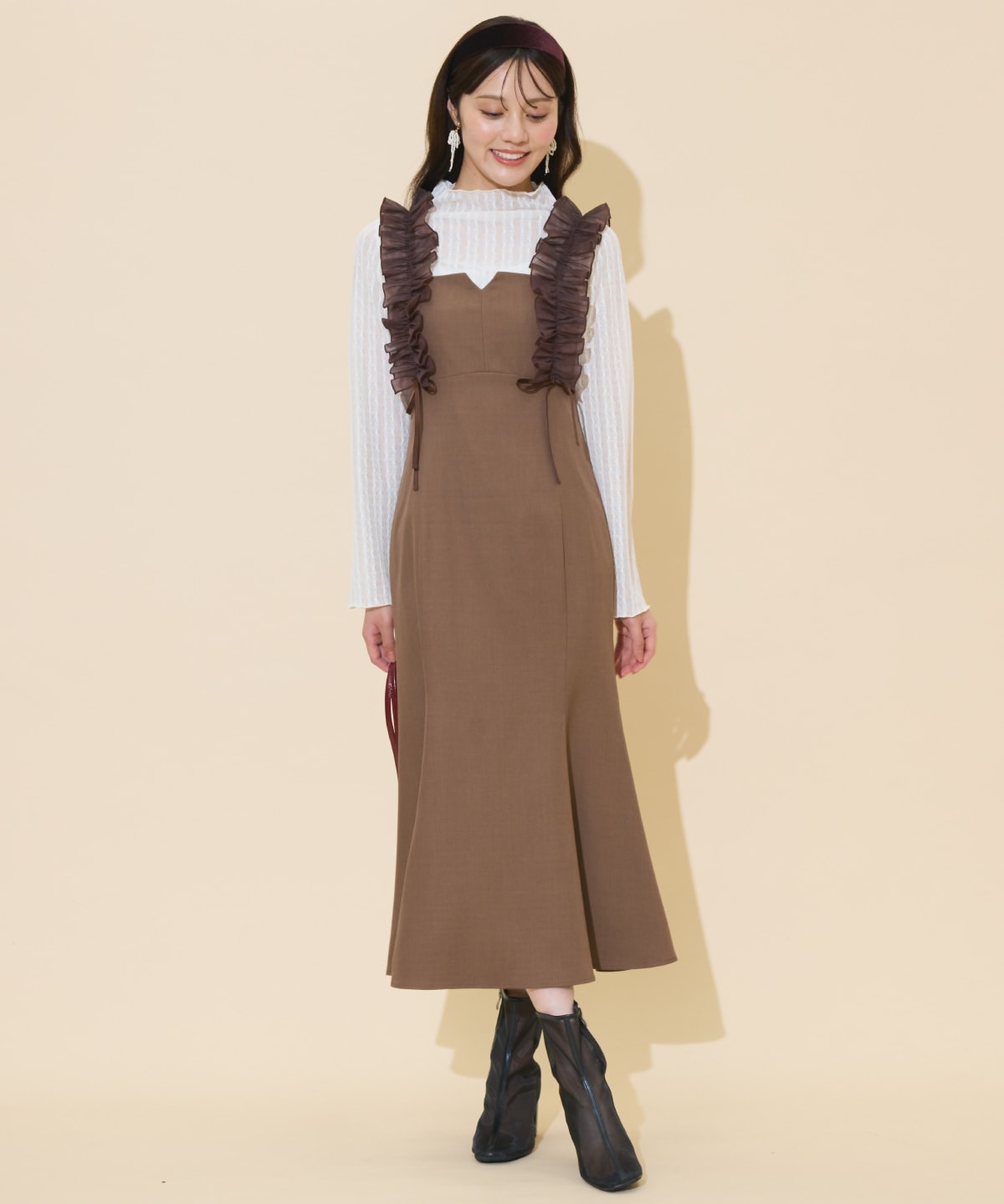 フリルショルダーマーメイドワンピース