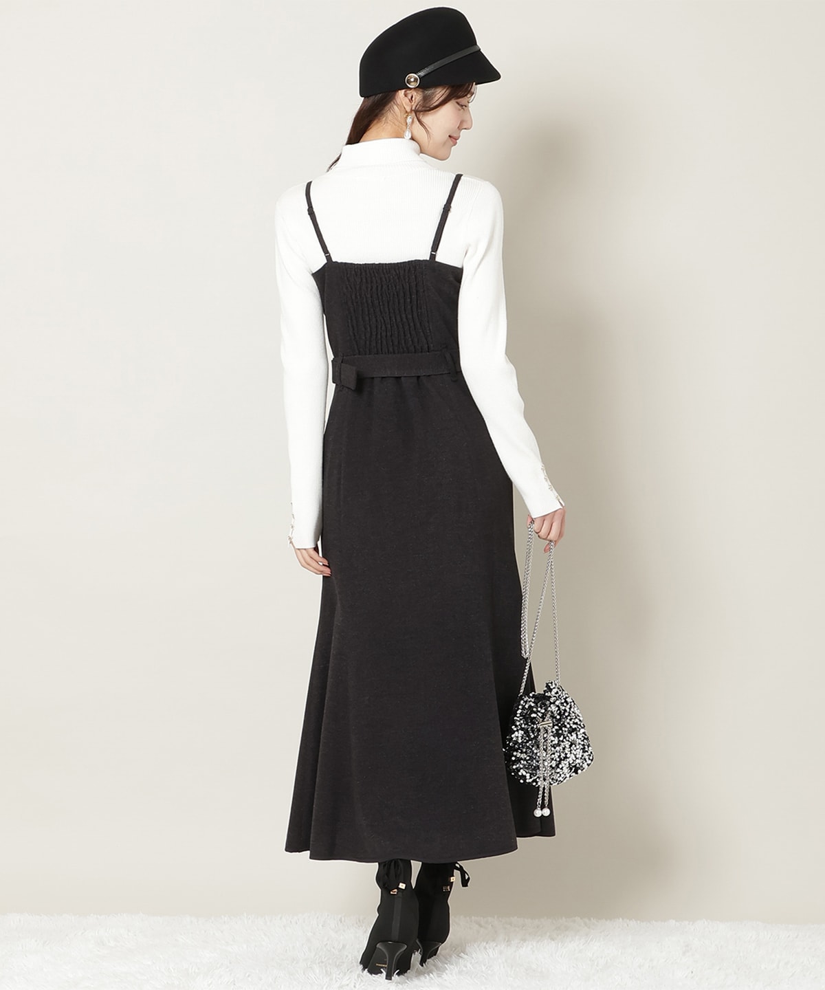 ベルト付きVカットマーメイドキャミワンピース