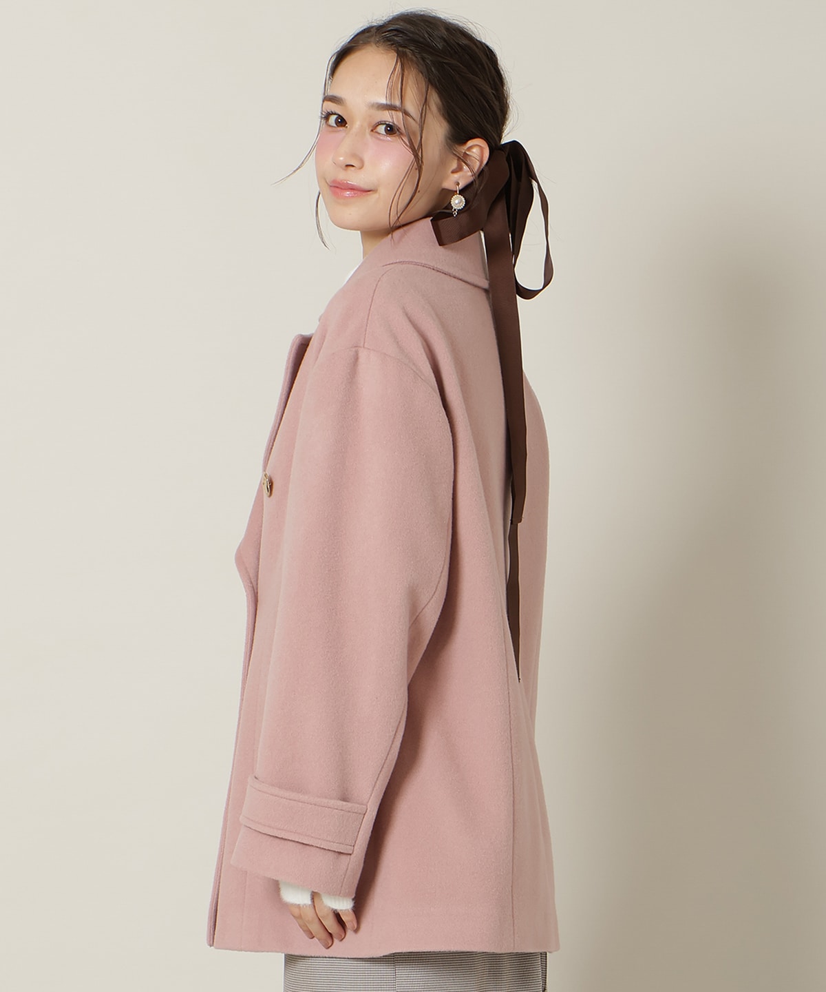 ゴールドボタンミドル丈Ｐコート