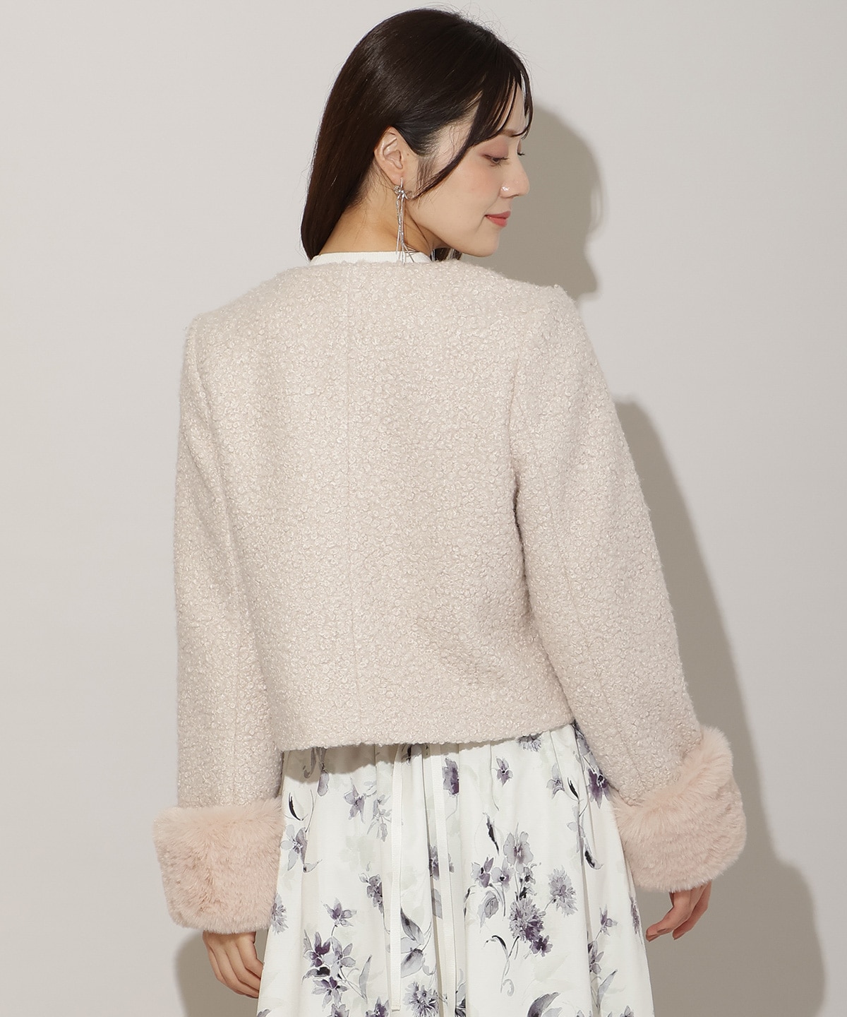 【再入荷予約受付中】ノーカラーブークレショートコート